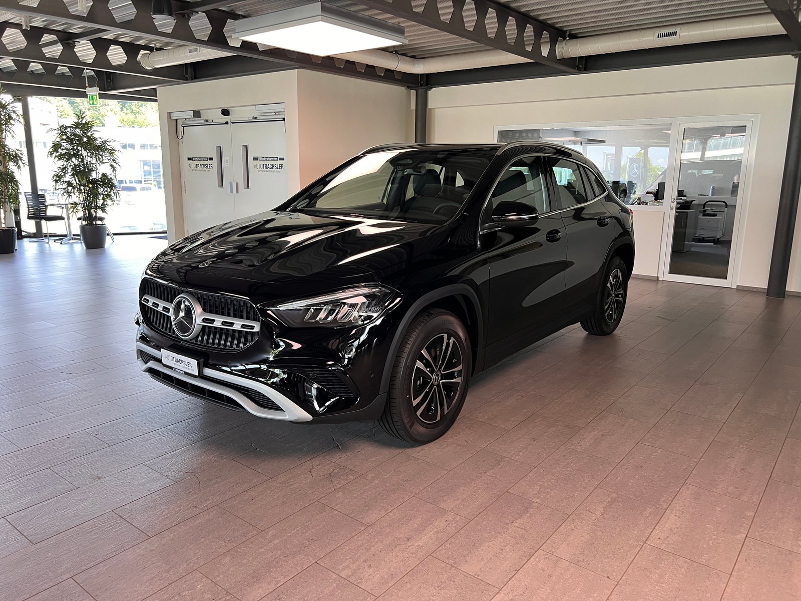 MERCEDES-BENZ GLA 250 e EQ Star 8G-DCT, Plug-in-Hybrid Benzin/Elektro, Neuwagen, Automatik - 4