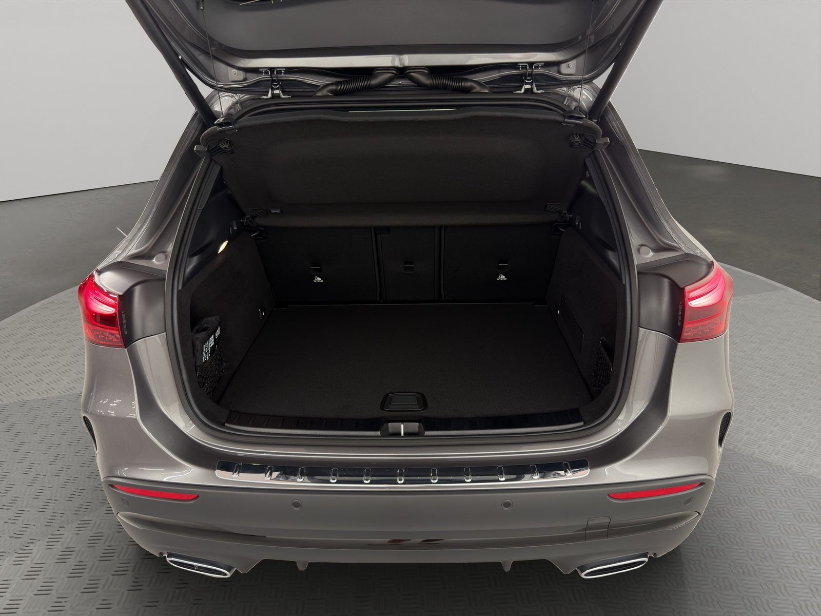 MERCEDES-BENZ GLA 250 Swiss Star AMG Line 4matic, Hybride Leggero Benzina/Elettrica, Auto nuove, Automatico - 7