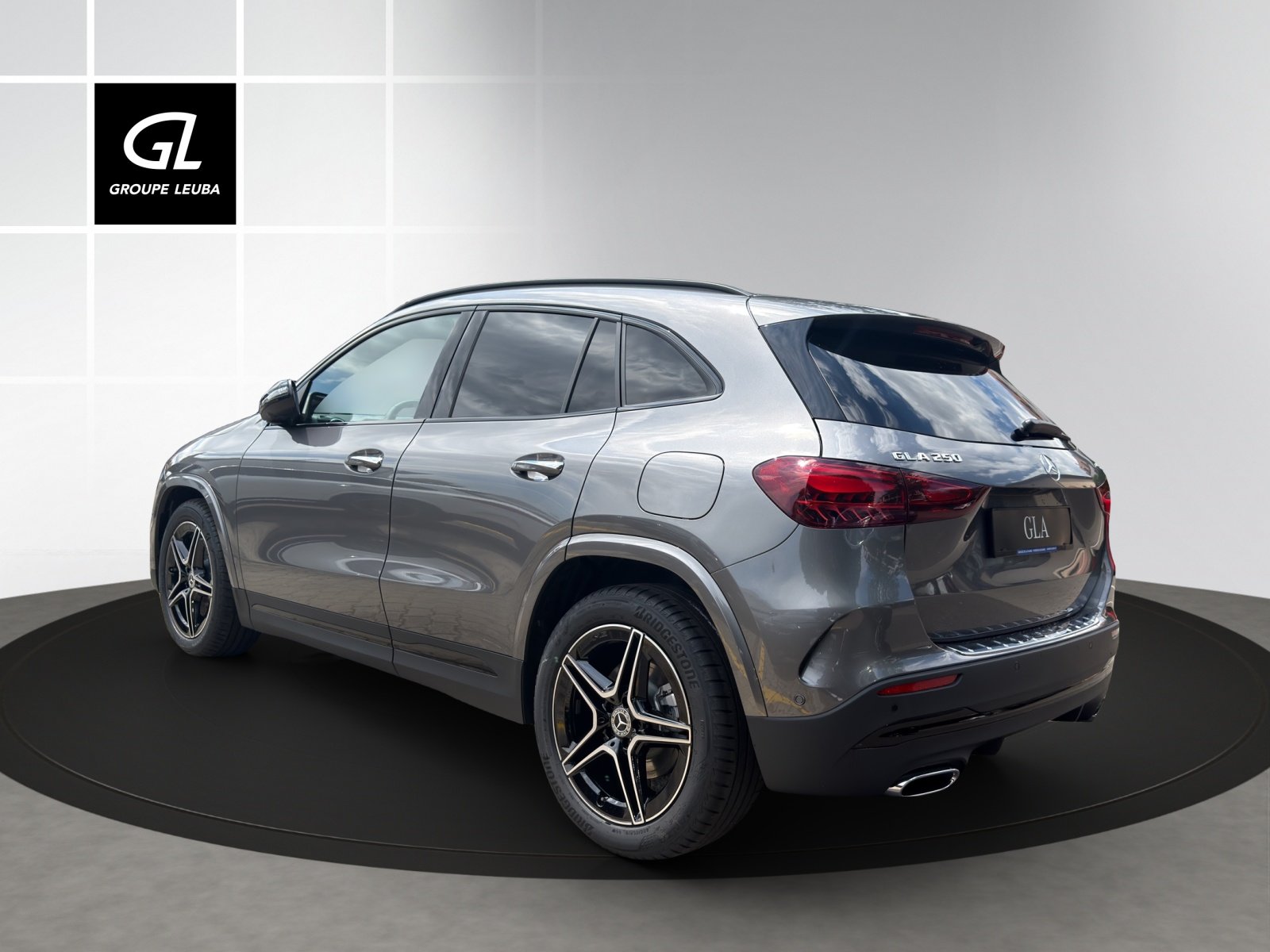 MERCEDES-BENZ GLA 250 4Matic 8G-DCT Swiss Star, Hybride Leggero Benzina/Elettrica, Auto nuove, Automatico - 4
