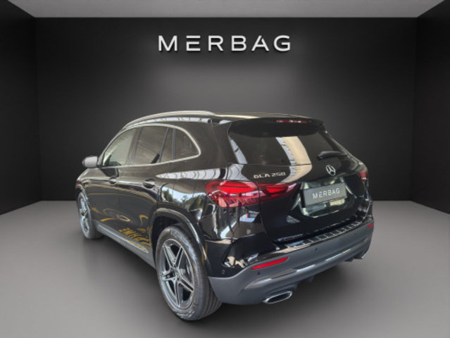 MERCEDES-BENZ GLA 250 4Matic Swiss Star, Hybride Leggero Benzina/Elettrica, Auto nuove, Automatico - 4