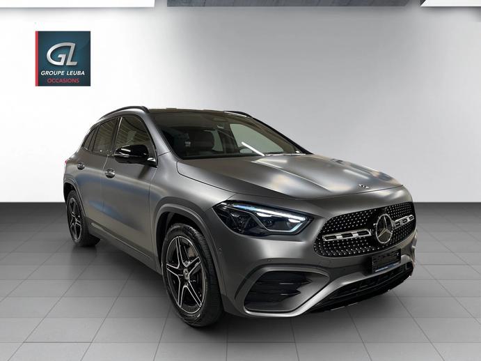 MERCEDES-BENZ GLA 250 4Matic 8G-DCT Swiss Star, Hybride Leggero Benzina/Elettrica, Auto nuove, Automatico