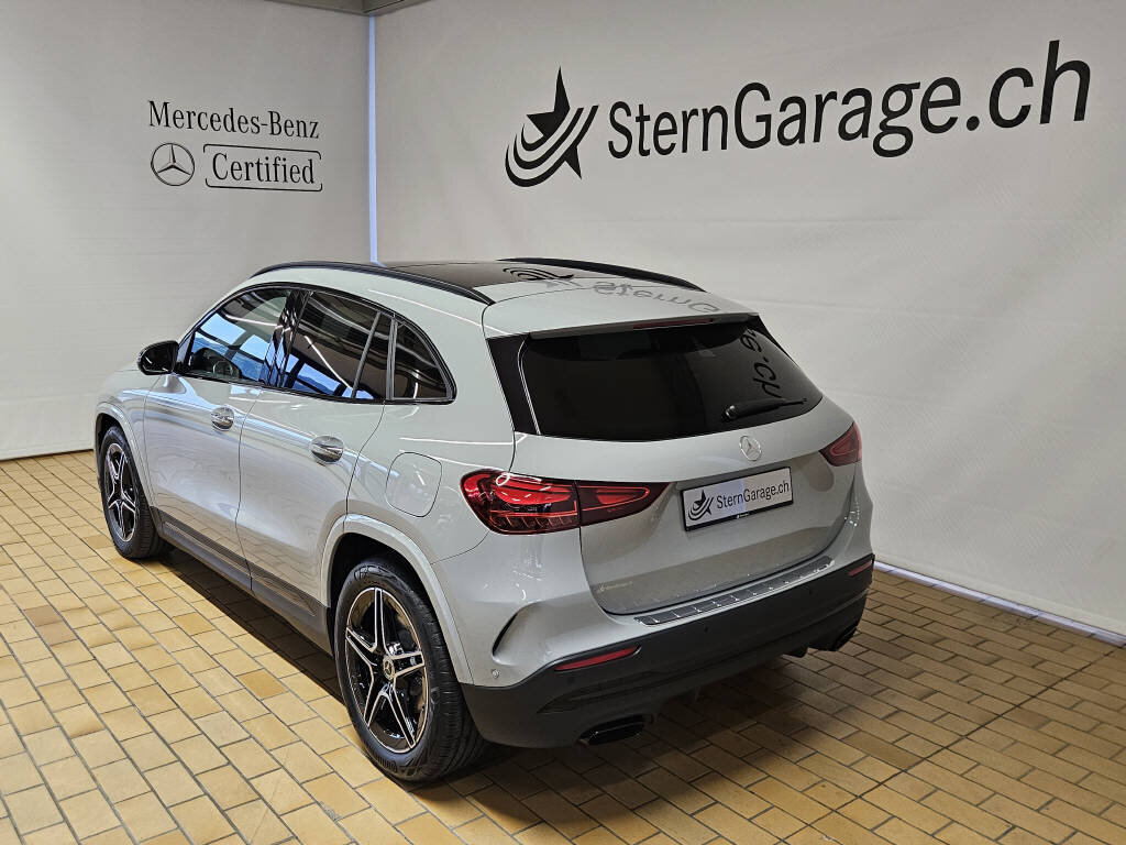 MERCEDES-BENZ GLA 250 4Matic AMG Line Swiss Star, Hybride Leggero Benzina/Elettrica, Auto nuove, Automatico - 3