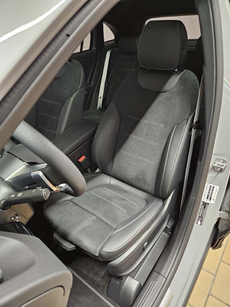 MERCEDES-BENZ GLA 250 4Matic AMG Line Swiss Star, Hybride Leggero Benzina/Elettrica, Auto nuove, Automatico - 6