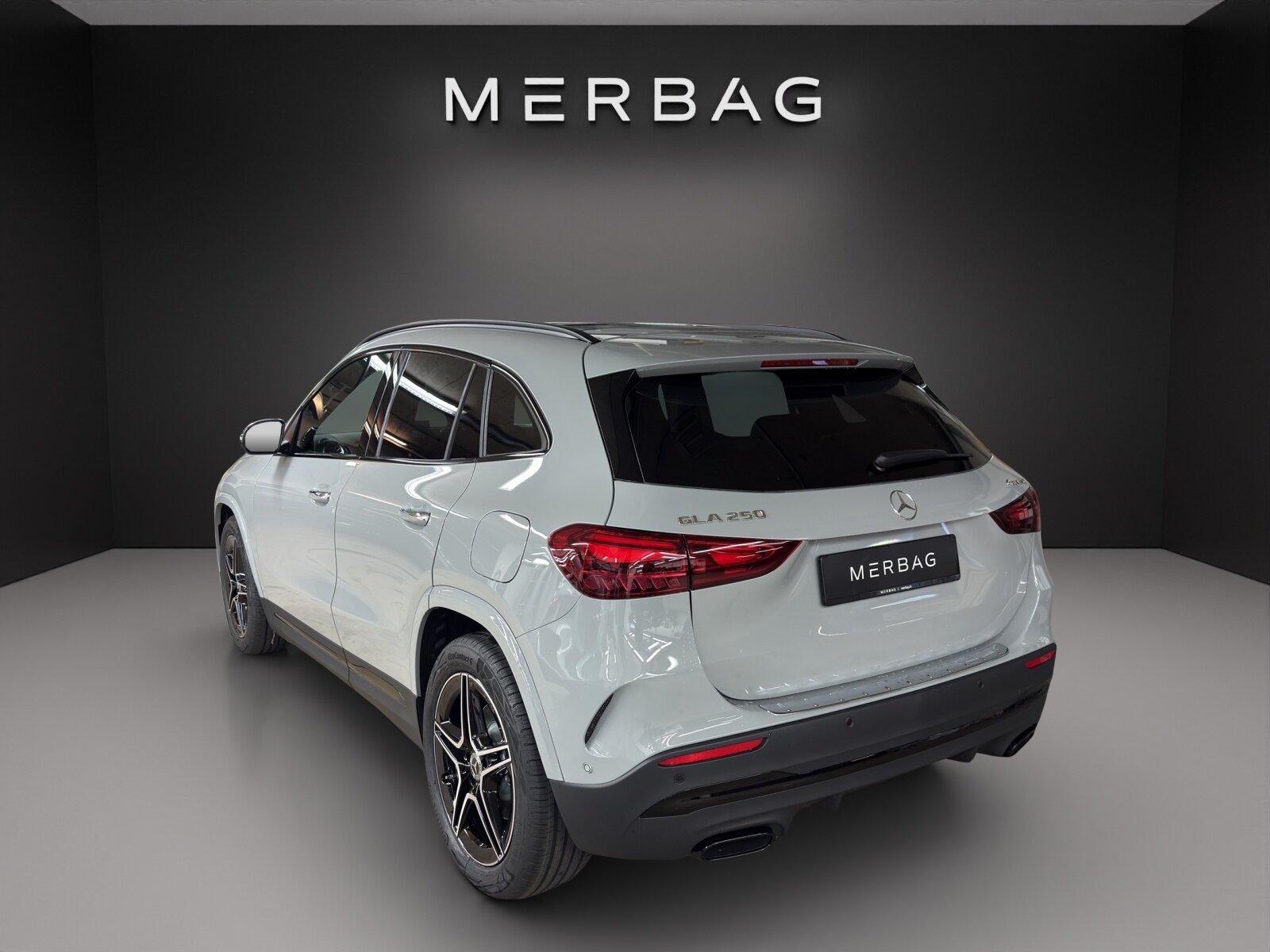 MERCEDES-BENZ GLA 250 4Matic 8G-DCT Swiss Star, Mild-Hybrid Petrol/Electric, New car, Automatic - 3
