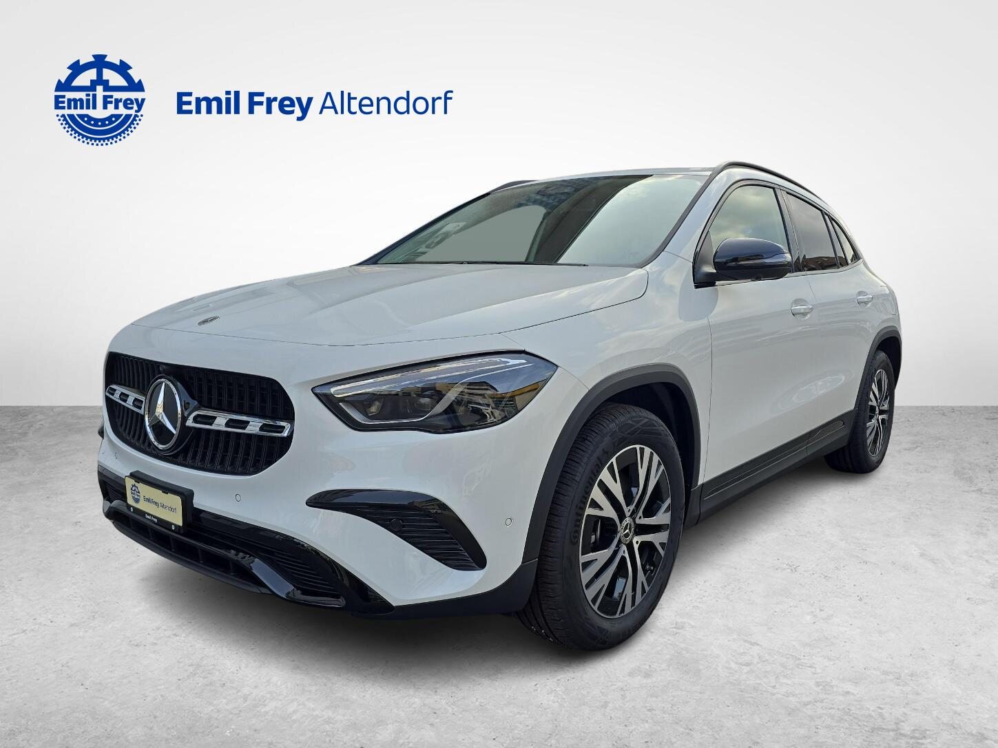 MERCEDES-BENZ GLA 250 4MATIC Swiss Star AMG Line