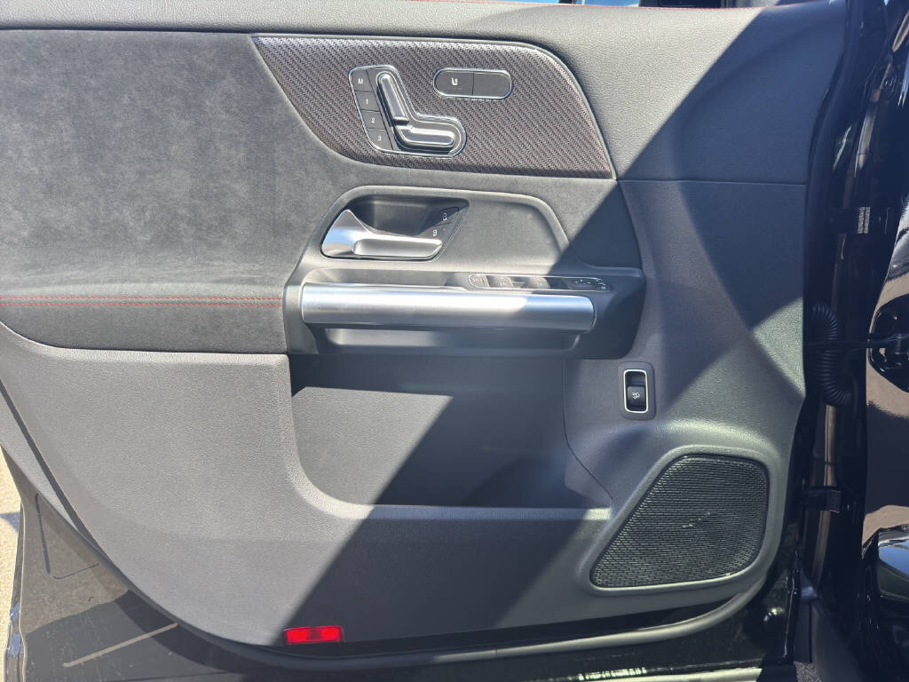 MERCEDES-BENZ GLA 250 AMG Line 4Matic Swiss Star, Hybride Léger Essence/Électricité, Voiture nouvelle, Automatique - 7
