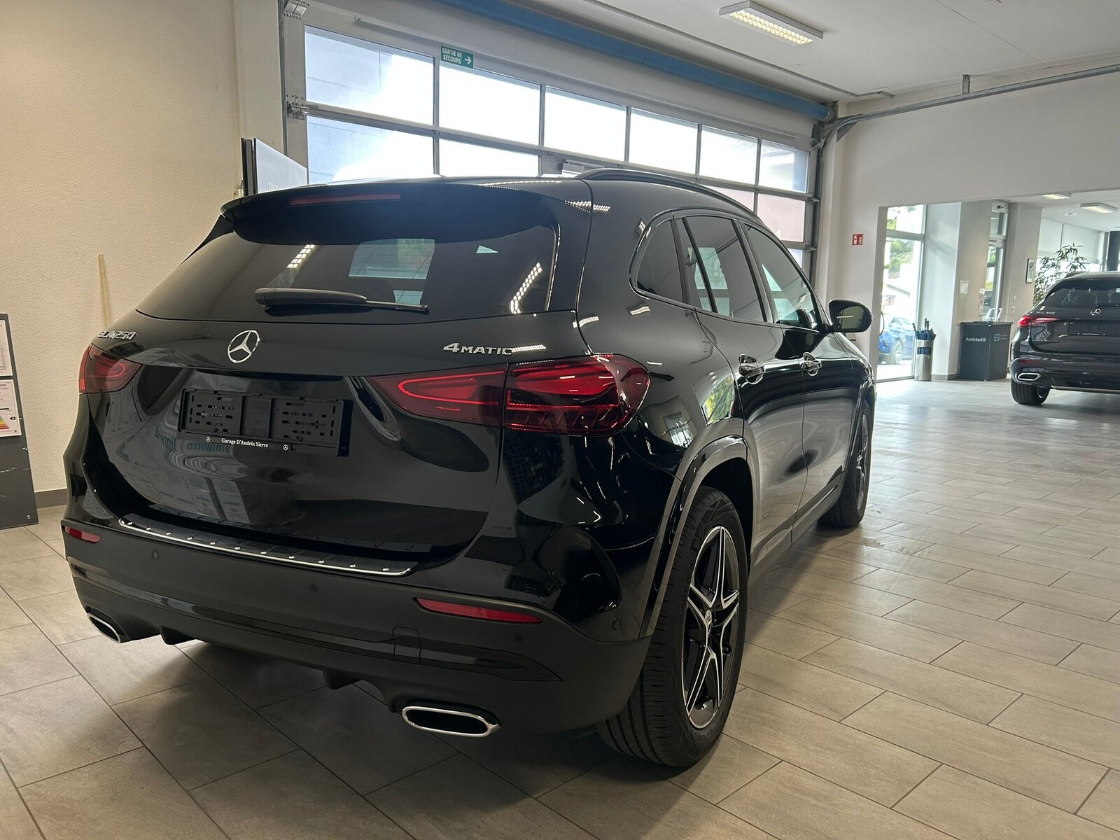 MERCEDES-BENZ GLA 250 4Matic AMG Line Swiss Star, Mild-Hybrid Benzin/Elektro, Neuwagen, Automatik - 5