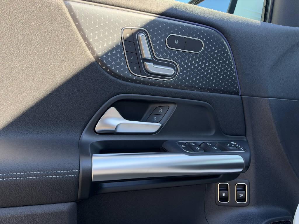 MERCEDES-BENZ GLA 250 e Progressive Line EQ Star, Hybride Rechargeable Essence/Électricité, Voiture nouvelle, Automatique - 7