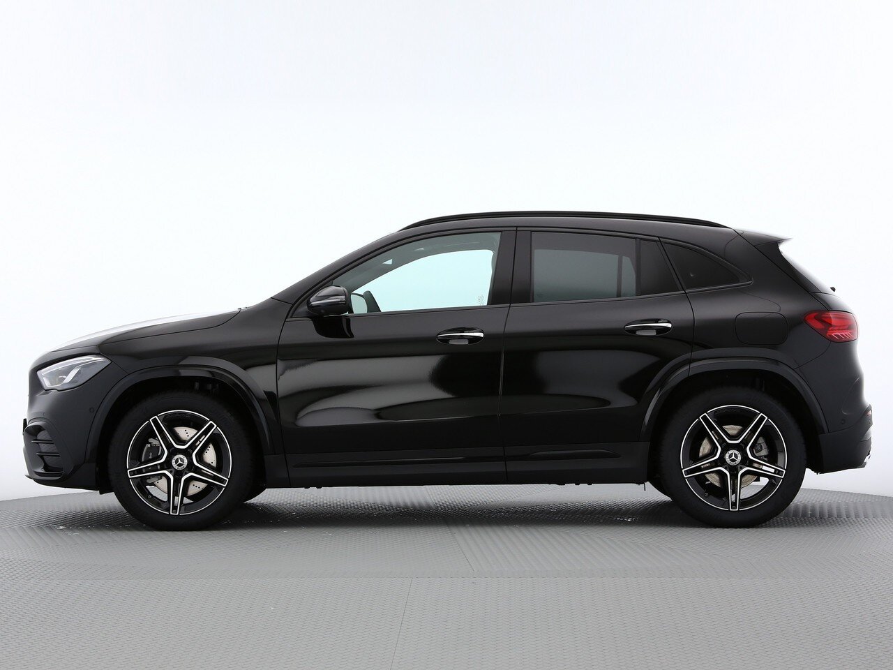 MERCEDES-BENZ GLA 250 4Matic 8G-DCT, Hybride Leggero Benzina/Elettrica, Auto nuove, Automatico - 3