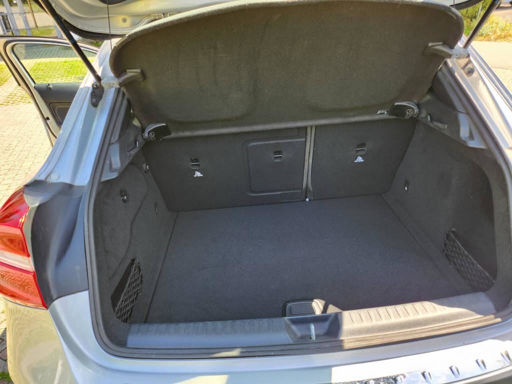 MERCEDES-BENZ GLA 250 Urban, Essence, Occasion / Utilisé, Automatique - 6