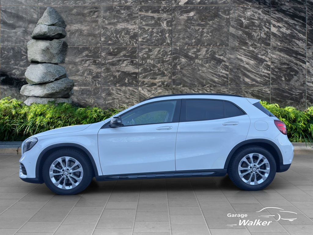 MERCEDES-BENZ GLA-Klasse X156 GLA 250 Swiss Star AMG Line 4m, Essence, Occasion / Utilisé, Automatique - 2