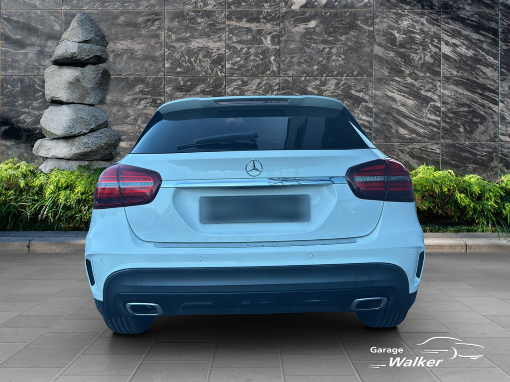 MERCEDES-BENZ GLA-Klasse X156 GLA 250 Swiss Star AMG Line 4m, Essence, Occasion / Utilisé, Automatique - 4