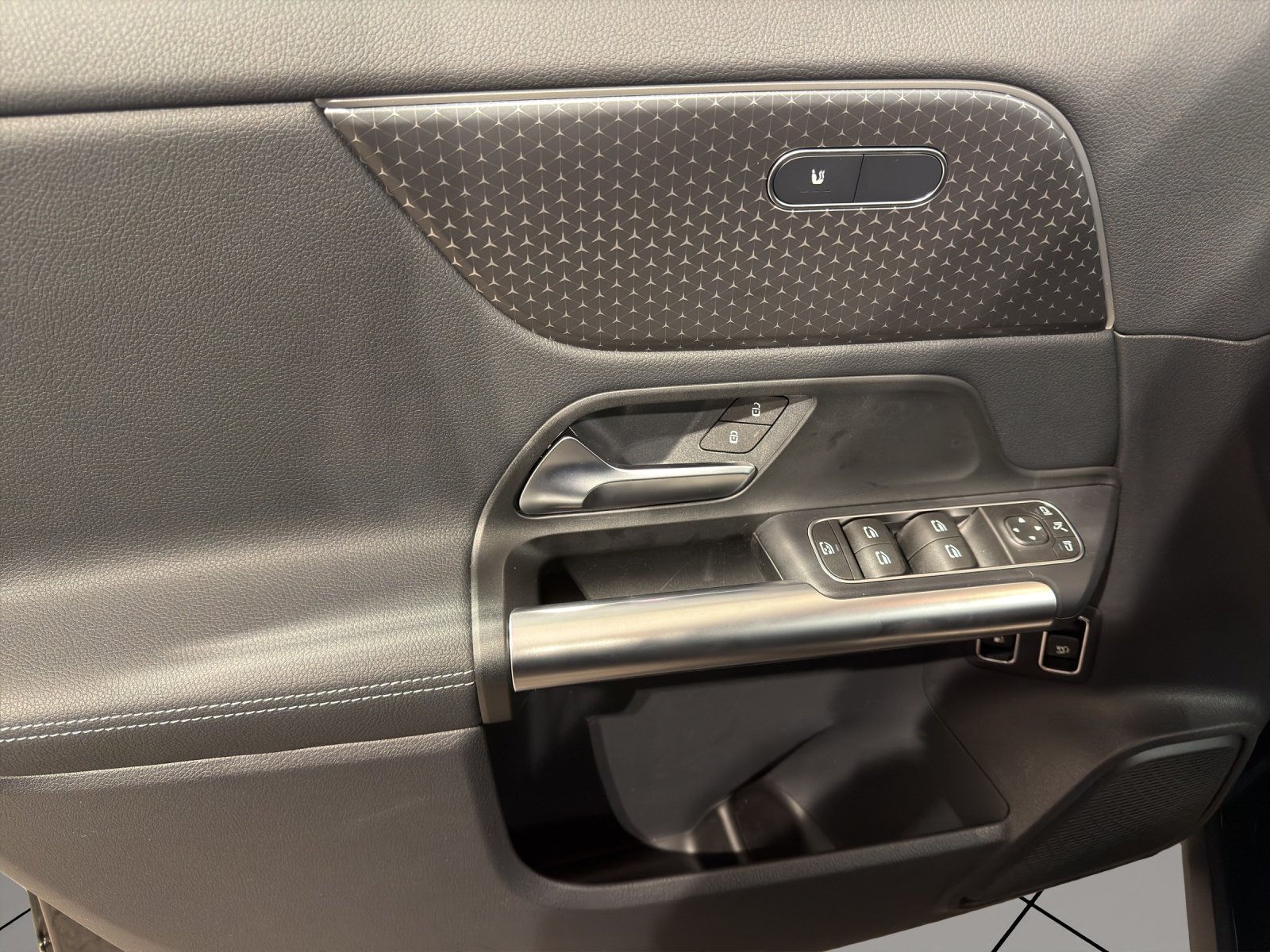 MERCEDES-BENZ GLA 250 e EQ Star 8G-DCT, Hybride Rechargeable Essence/Électricité, Occasion / Utilisé, Automatique - 6