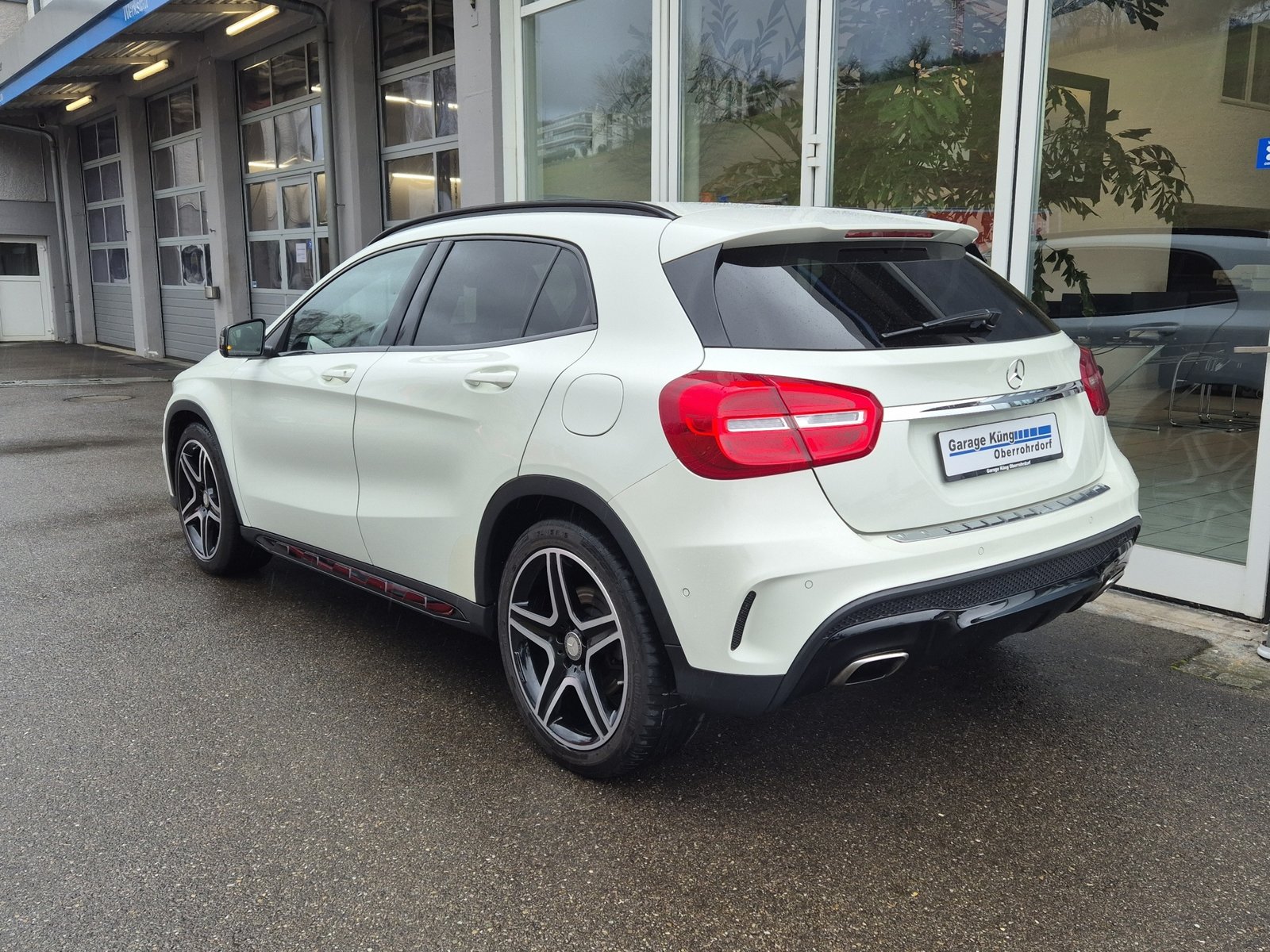 MERCEDES-BENZ GLA 250 AMG Line 4Matic 7G-DCT, Benzin, Occasion / Gebraucht, Automatik - 5