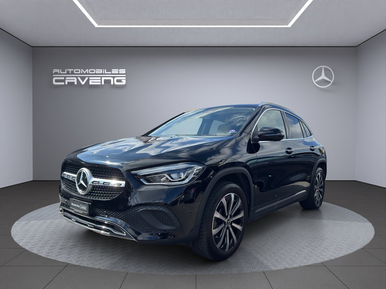 MERCEDES-BENZ GLA 250 4Matic Progressive 8G-DCT