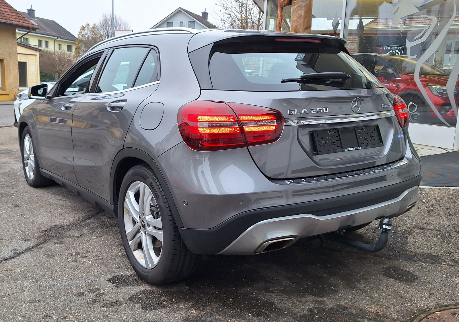 MERCEDES-BENZ GLA 250 Urban 4Matic, Petrol, Second hand / Used, Automatic - 2