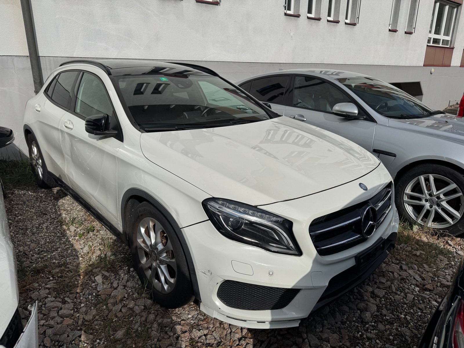 MERCEDES-BENZ GLA 250 4Matic 7G-DCT