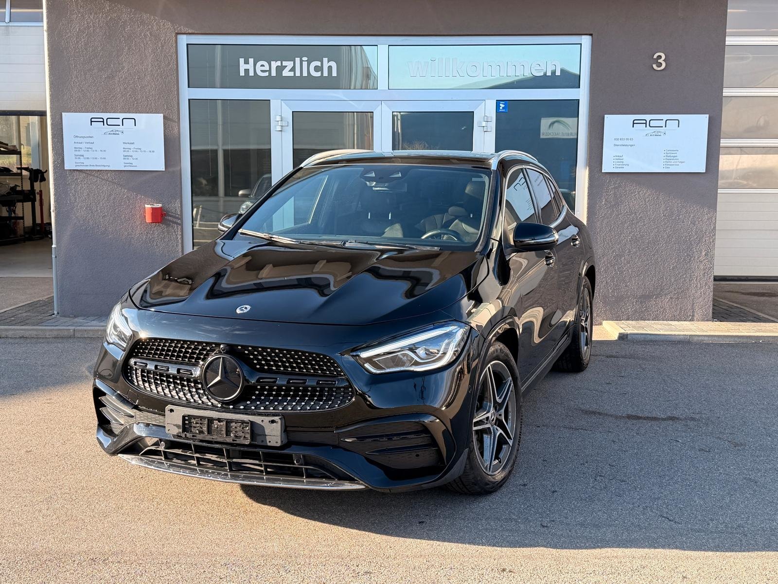 MERCEDES-BENZ GLA 250 4Matic AMG Line 8G-DCT