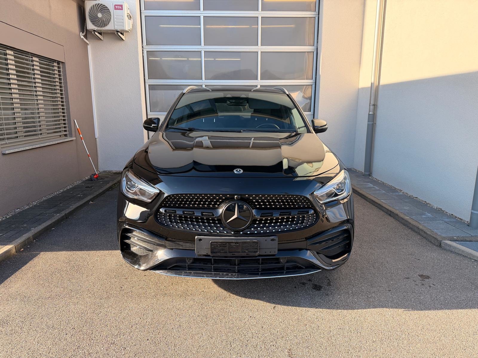 MERCEDES-BENZ GLA 250 4Matic AMG Line 8G-DCT, Benzin, Occasion / Gebraucht, Automatik - 2
