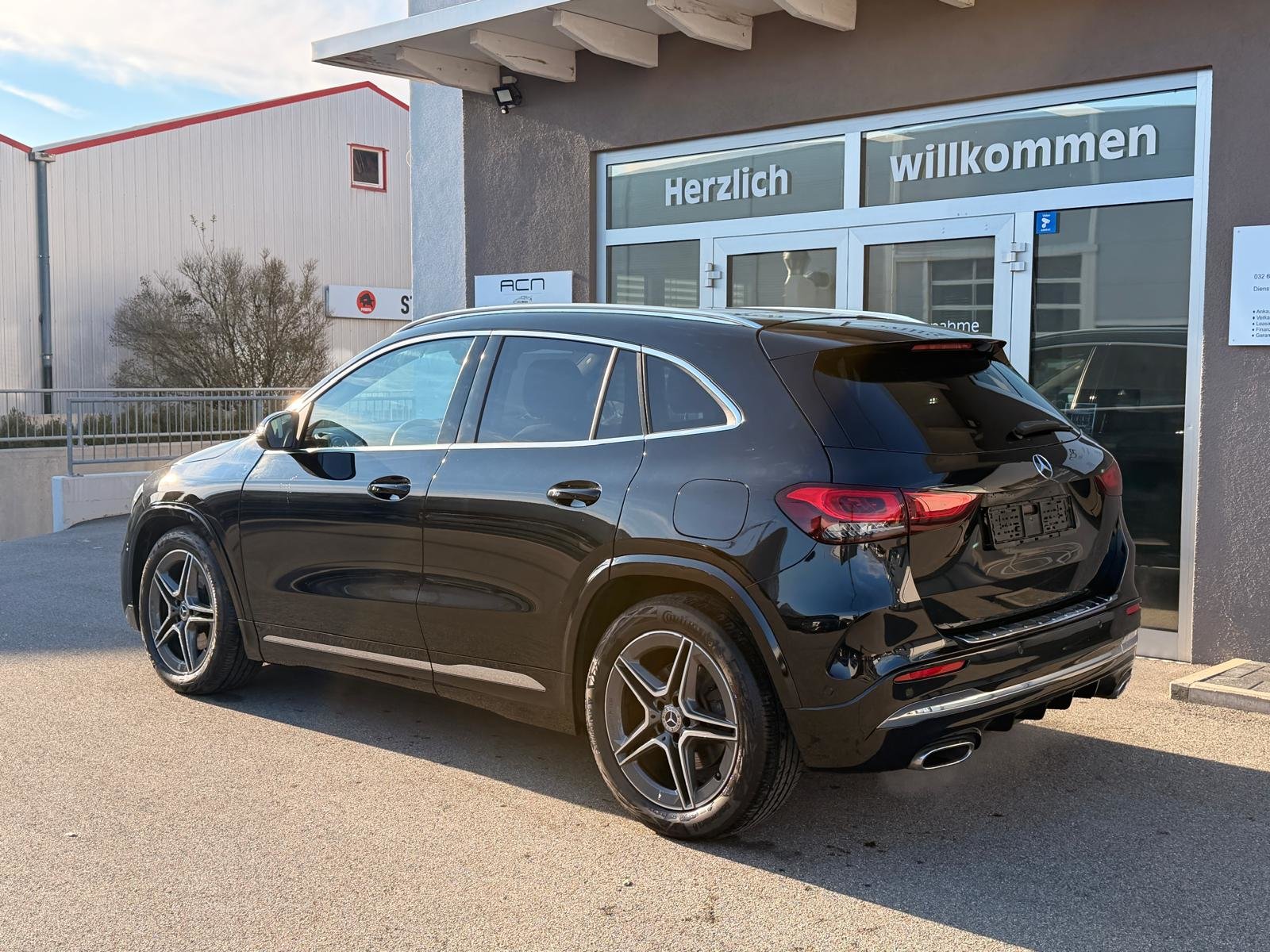 MERCEDES-BENZ GLA 250 4Matic AMG Line 8G-DCT, Benzin, Occasion / Gebraucht, Automatik - 5