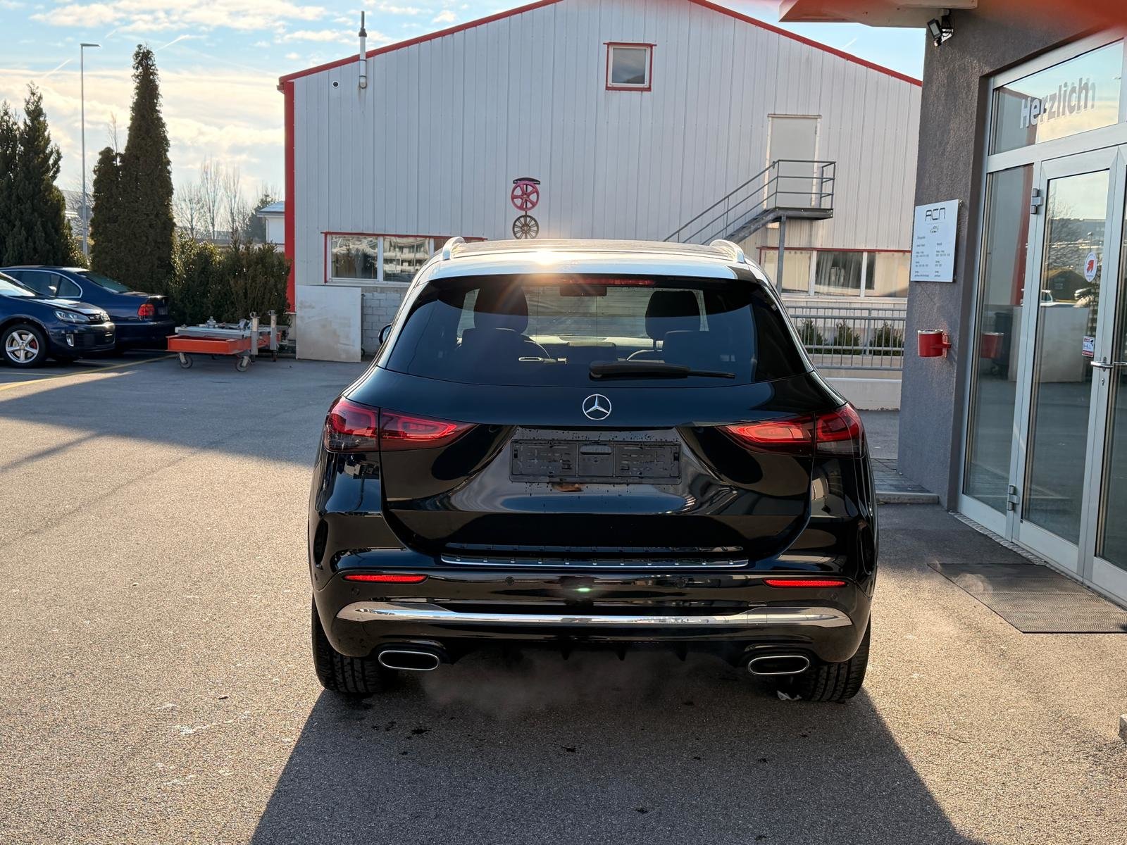 MERCEDES-BENZ GLA 250 4Matic AMG Line 8G-DCT, Benzin, Occasion / Gebraucht, Automatik - 6