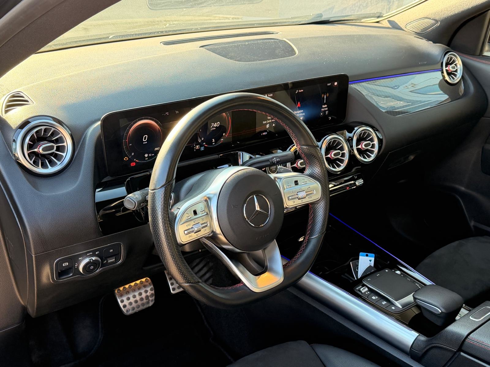 MERCEDES-BENZ GLA 250 4Matic AMG Line 8G-DCT, Benzin, Occasion / Gebraucht, Automatik - 7