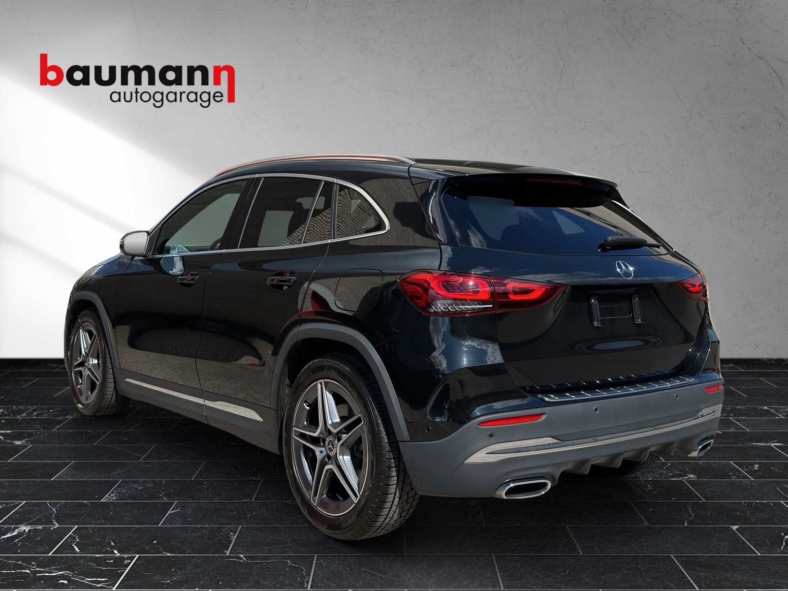 MERCEDES-BENZ GLA 250 4Matic AMG Line 8G-DCT, Benzin, Occasion / Gebraucht, Automatik - 4
