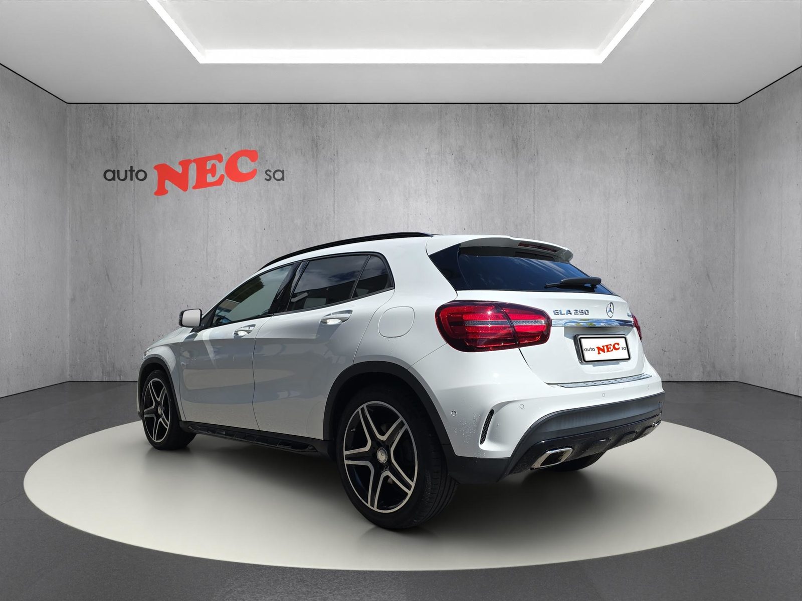 MERCEDES-BENZ GLA 250 Swiss Star Urban 4m, Petrol, Second hand / Used, Automatic - 4