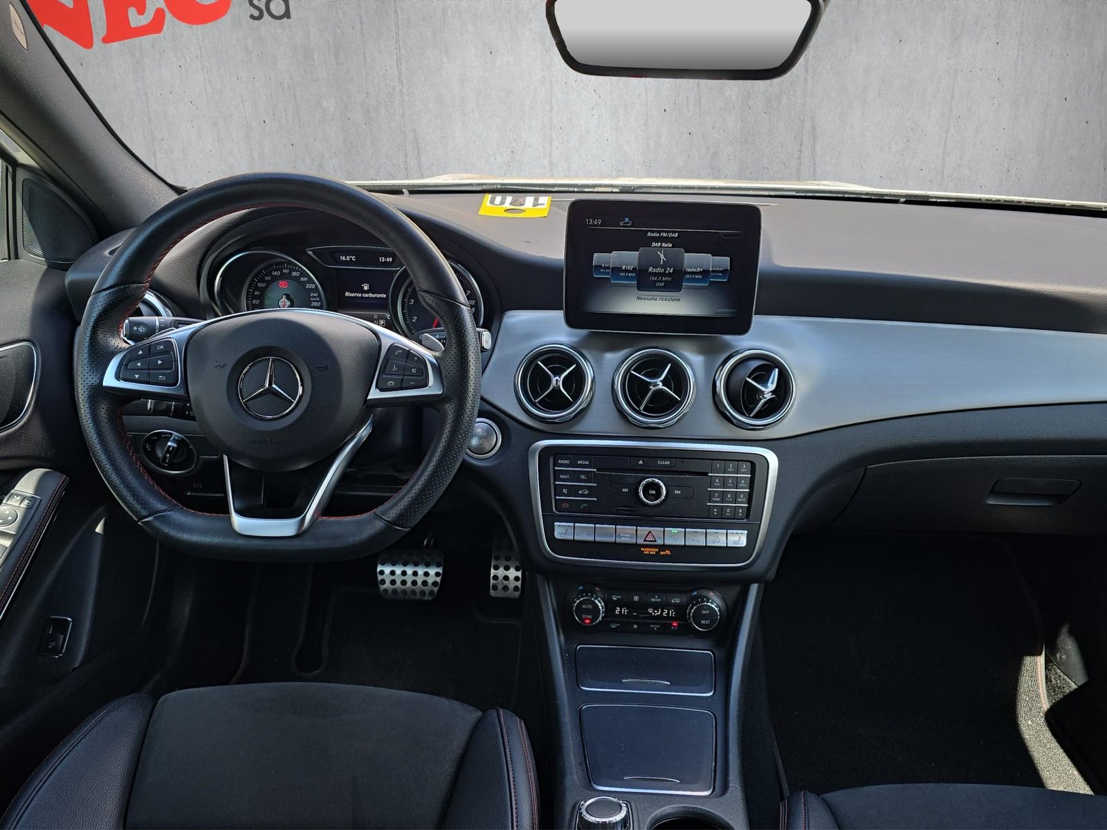 MERCEDES-BENZ GLA 250 Swiss Star Urban 4m, Petrol, Second hand / Used, Automatic - 7