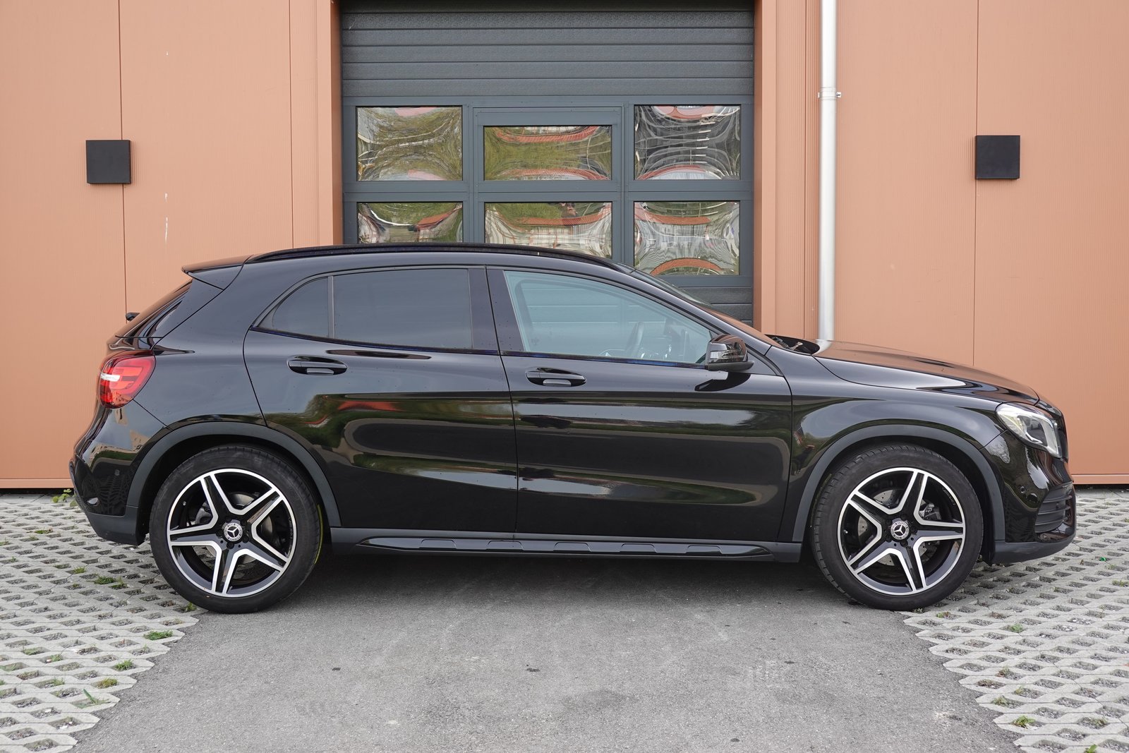 MERCEDES-BENZ GLA 250 AMG Line 4Matic CH Fahrzeug - Tempomat, Benzina, Occasioni / Usate, Automatico - 4