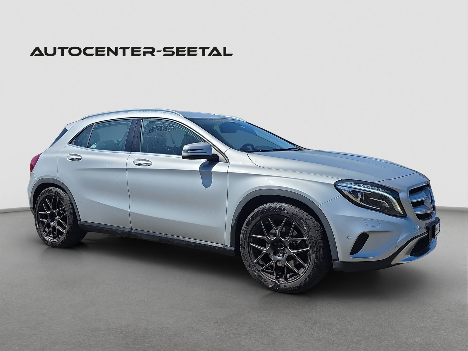 MERCEDES-BENZ GLA 250 Style 4Matic 7G-DCT