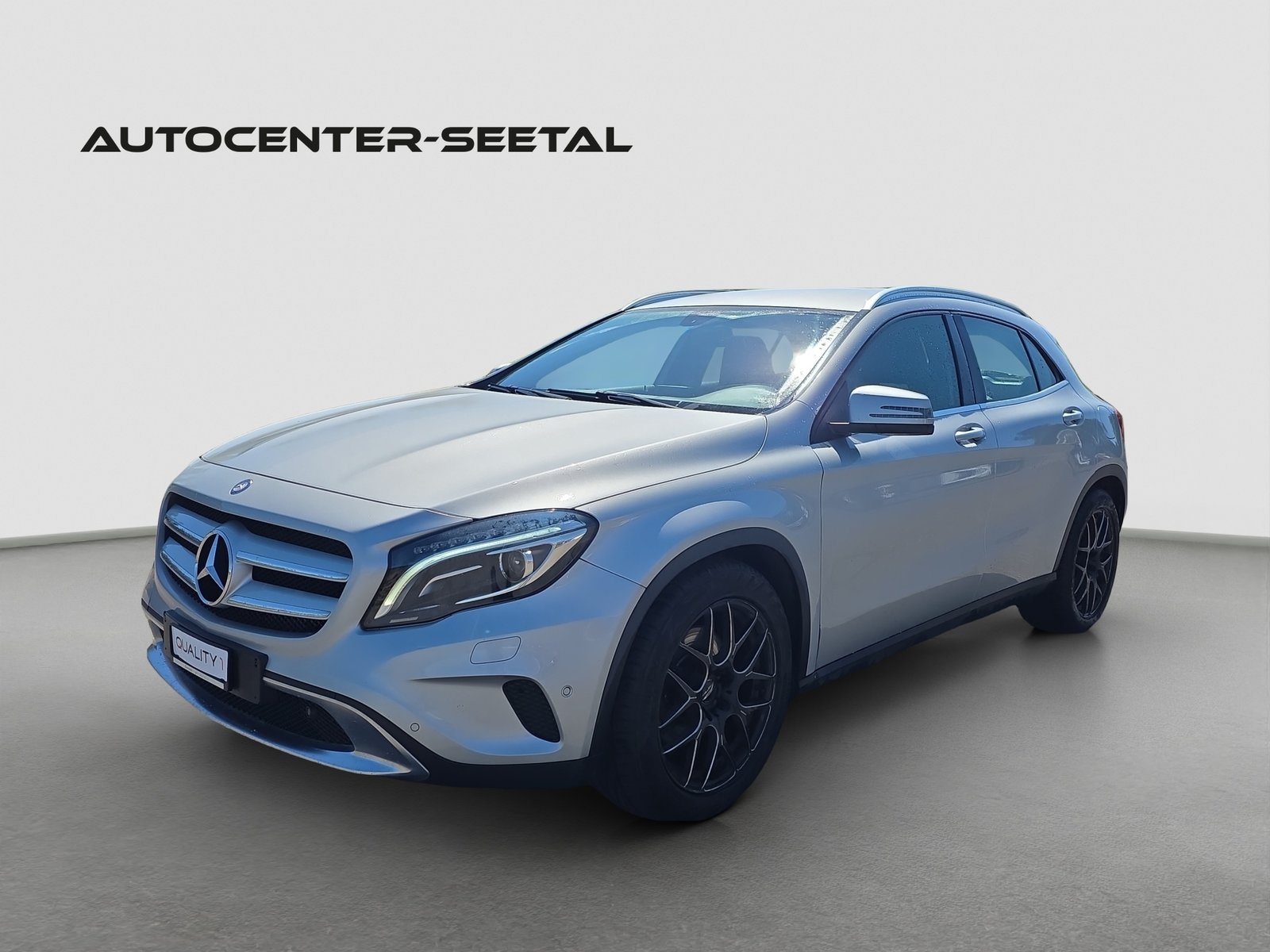 MERCEDES-BENZ GLA 250 Style 4Matic 7G-DCT, Essence, Occasion / Utilisé, Automatique - 6