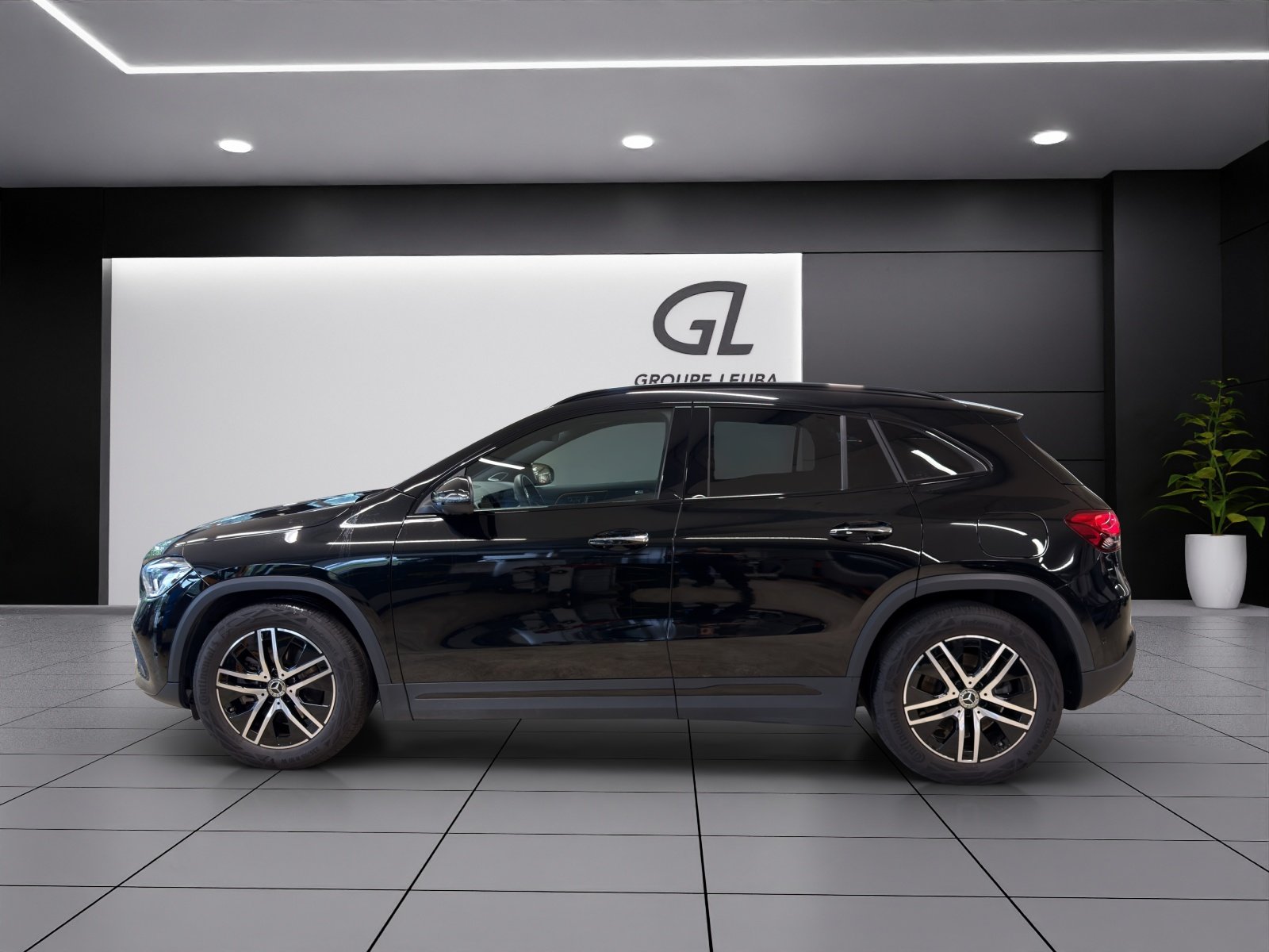 MERCEDES-BENZ GLA 250 Progressive4Matic, Petrol, Second hand / Used, Automatic - 3