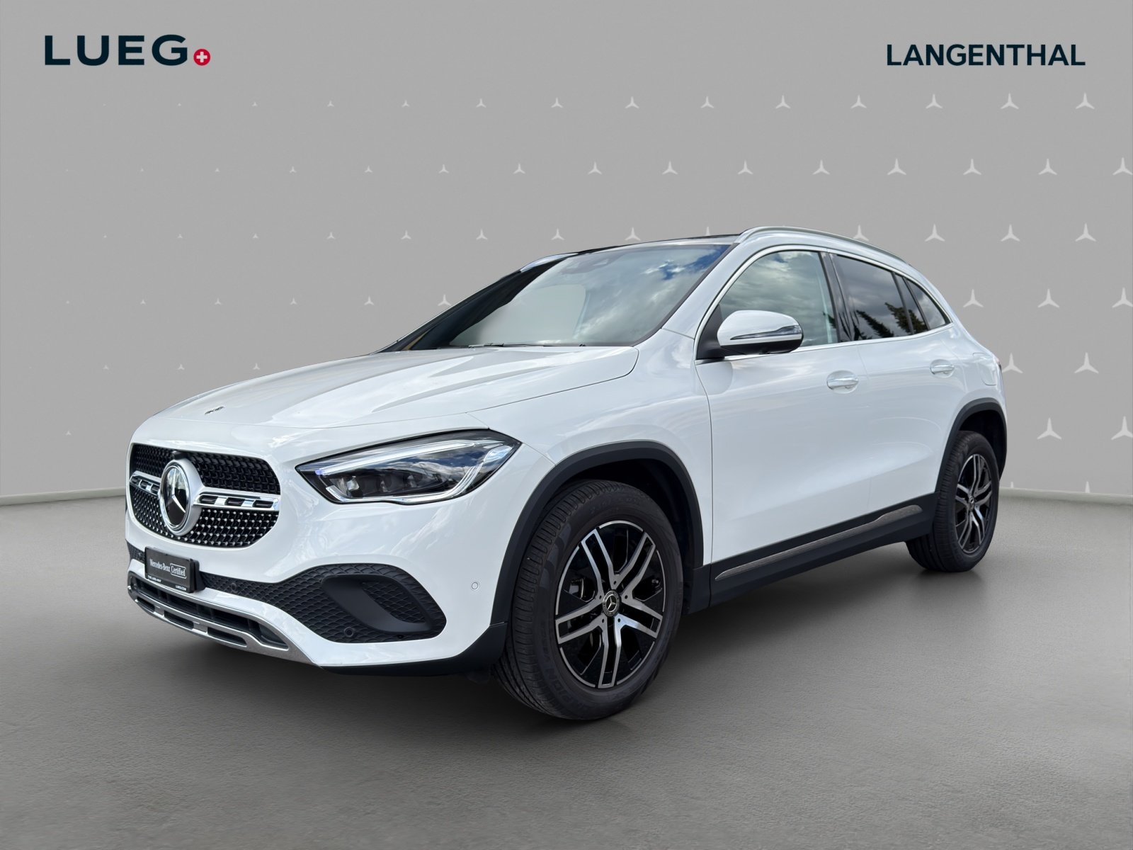 MERCEDES-BENZ GLA 250 Progressive 8G-DCT