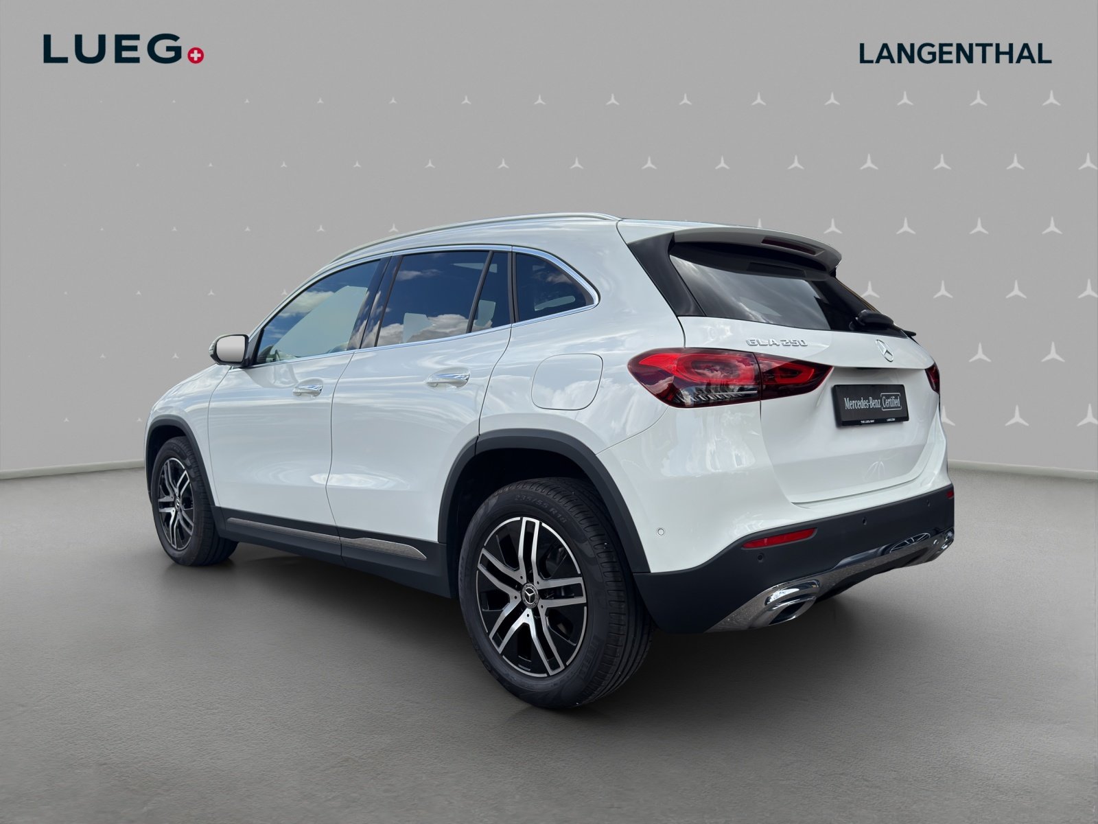 MERCEDES-BENZ GLA 250 Progressive 8G-DCT, Essence, Occasion / Utilisé, Automatique - 3