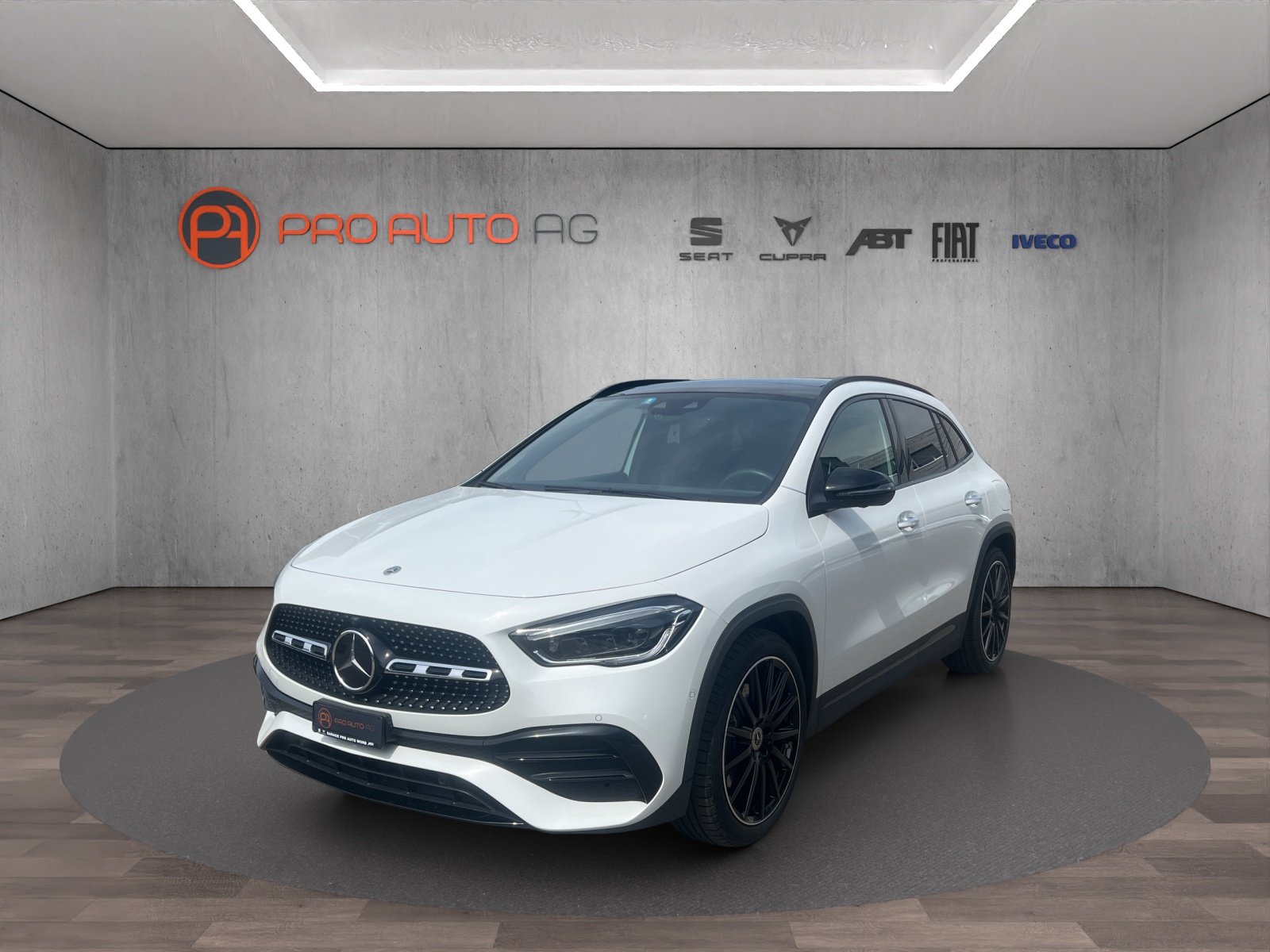 MERCEDES-BENZ GLA 250 4Matic AMG Line 8G-DCT
