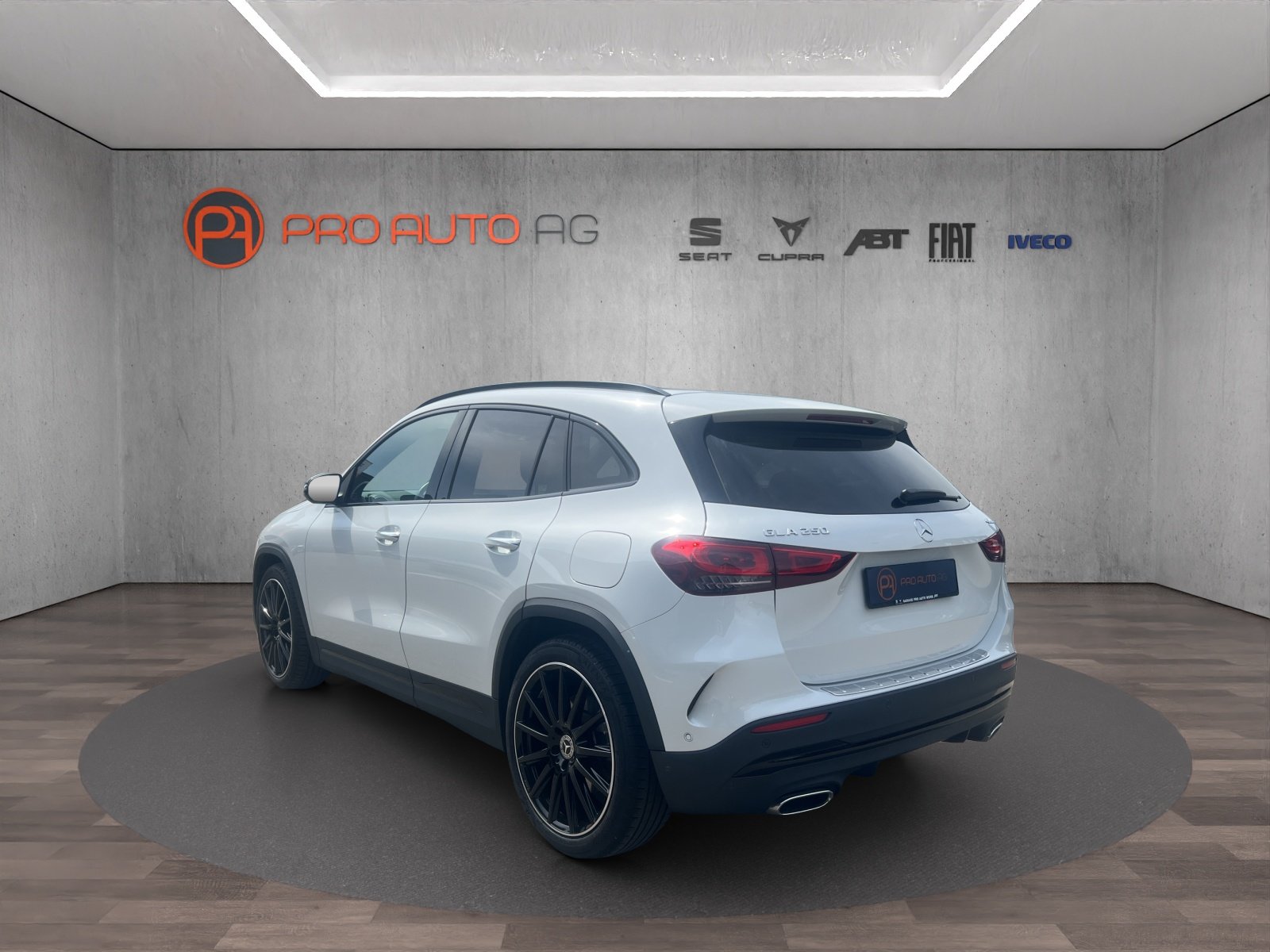 MERCEDES-BENZ GLA 250 4Matic AMG Line 8G-DCT, Essence, Occasion / Utilisé, Automatique - 3