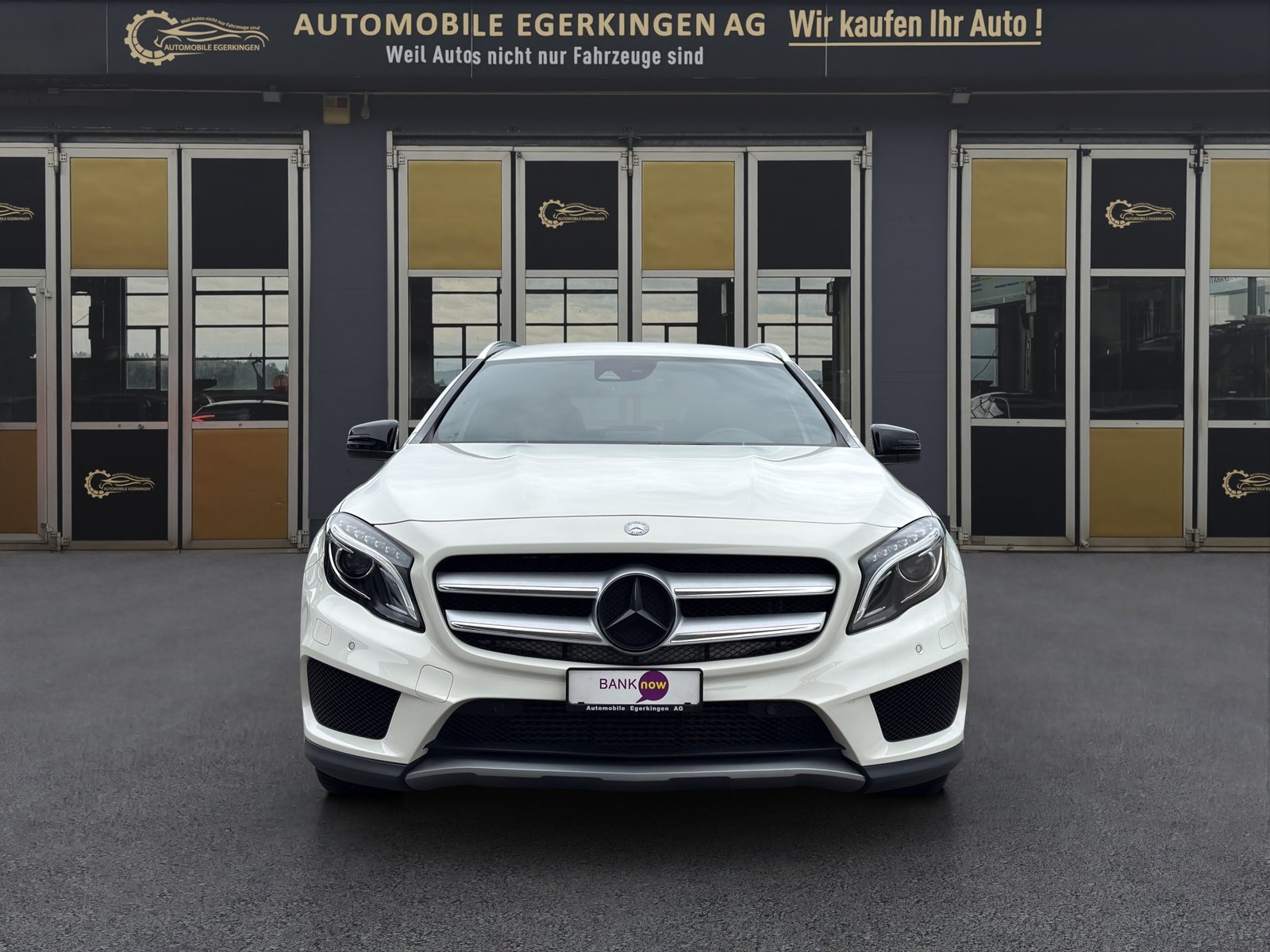 MERCEDES-BENZ GLA 250 AMG Line 4m, Petrol, Second hand / Used, Automatic - 2