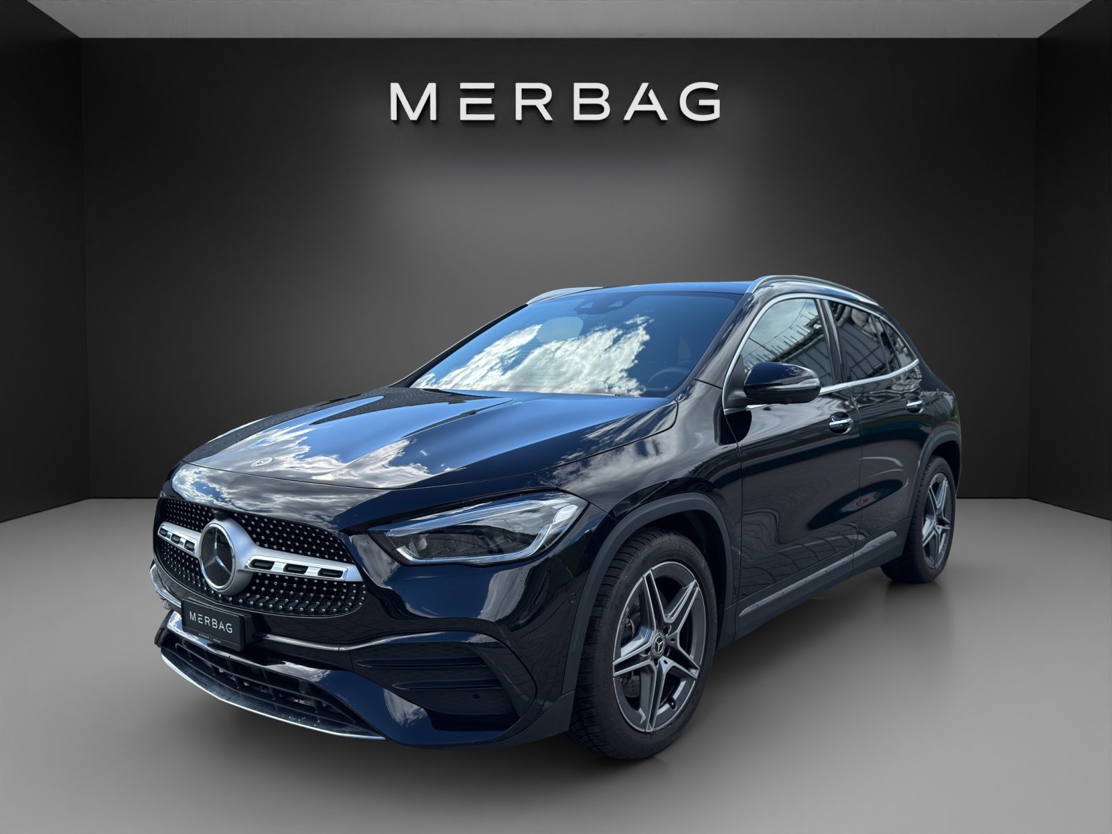 MERCEDES-BENZ GLA 250 AMG Line 4Matic