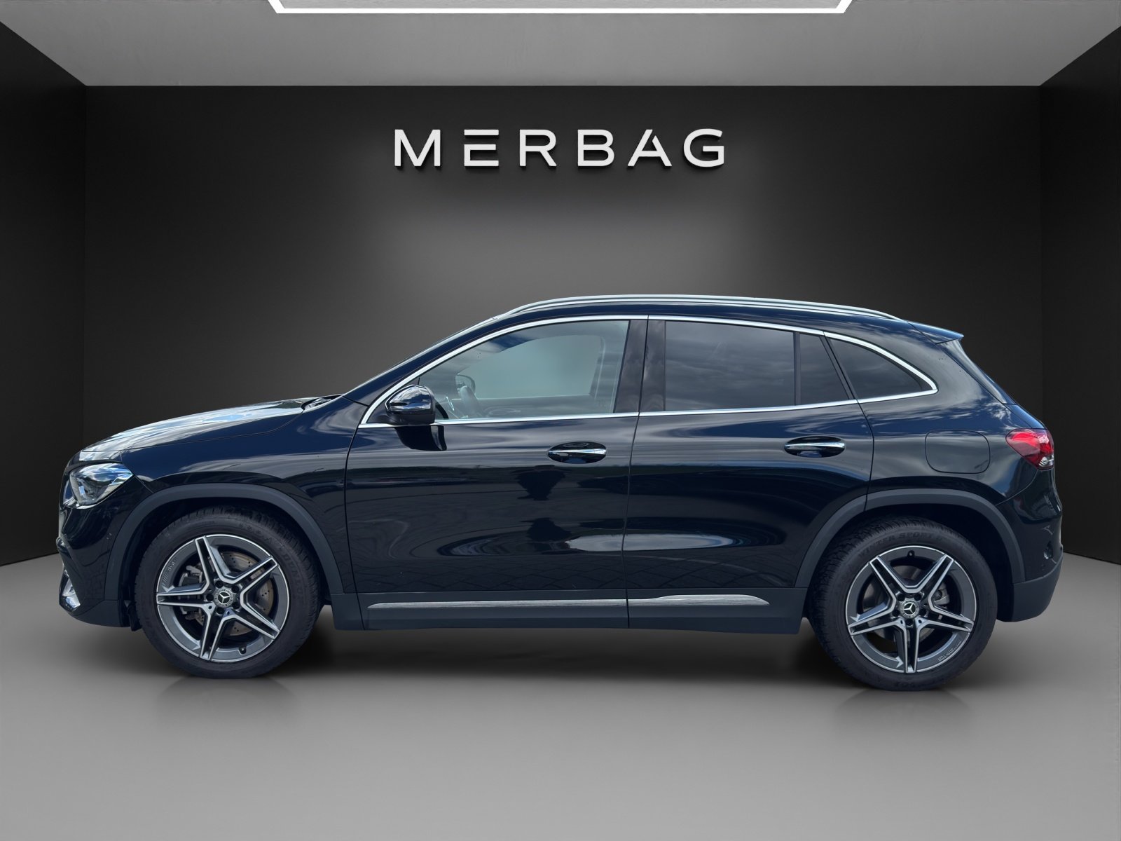 MERCEDES-BENZ GLA 250 AMG Line 4Matic, Benzin, Occasion / Gebraucht, Automatik - 2