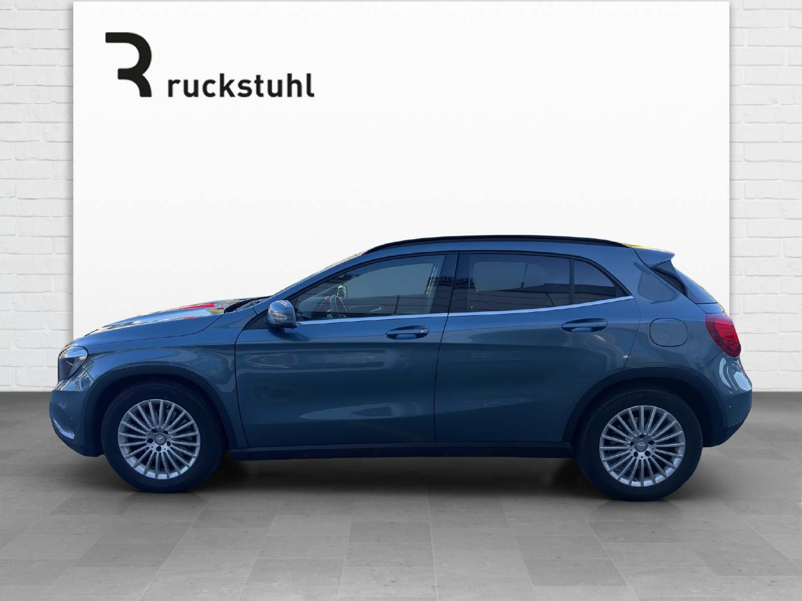 MERCEDES-BENZ GLA 250 Style 4m, Benzina, Occasioni / Usate, Automatico - 3