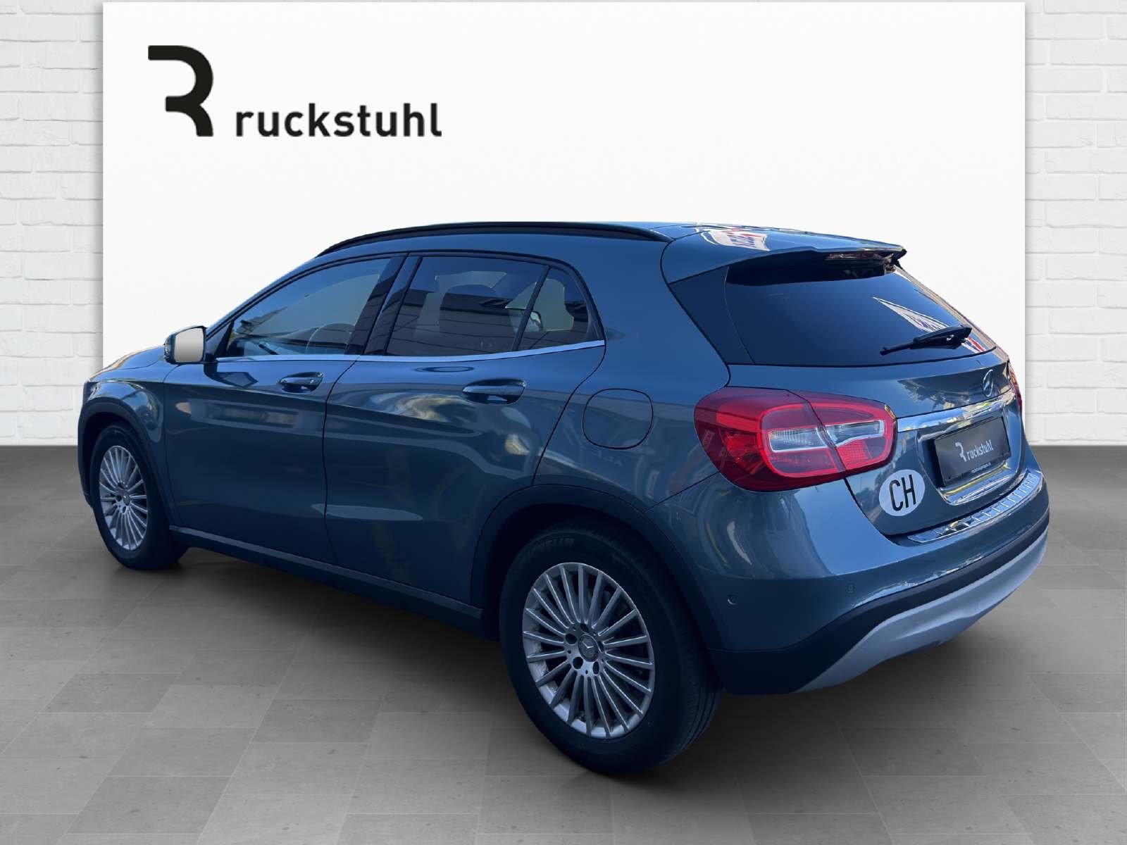 MERCEDES-BENZ GLA 250 Style 4m, Benzina, Occasioni / Usate, Automatico - 4