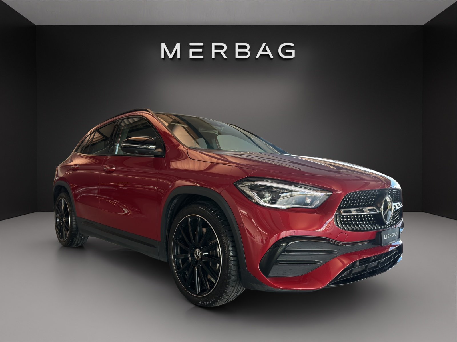 MERCEDES-BENZ GLA 250 AMG Line 4Matic