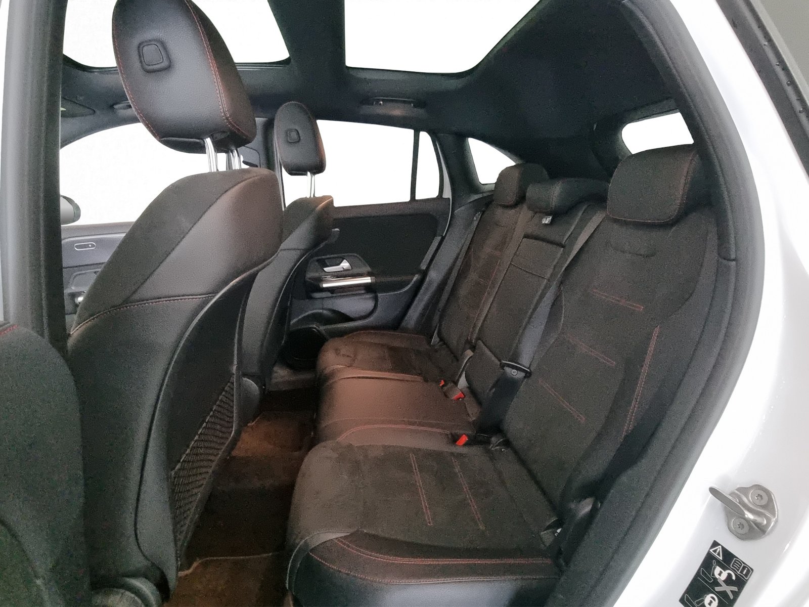 MERCEDES-BENZ GLA 250 AMG-Line 4Matic 8G-Speedshift DCT, Essence, Occasion / Utilisé, Automatique - 7
