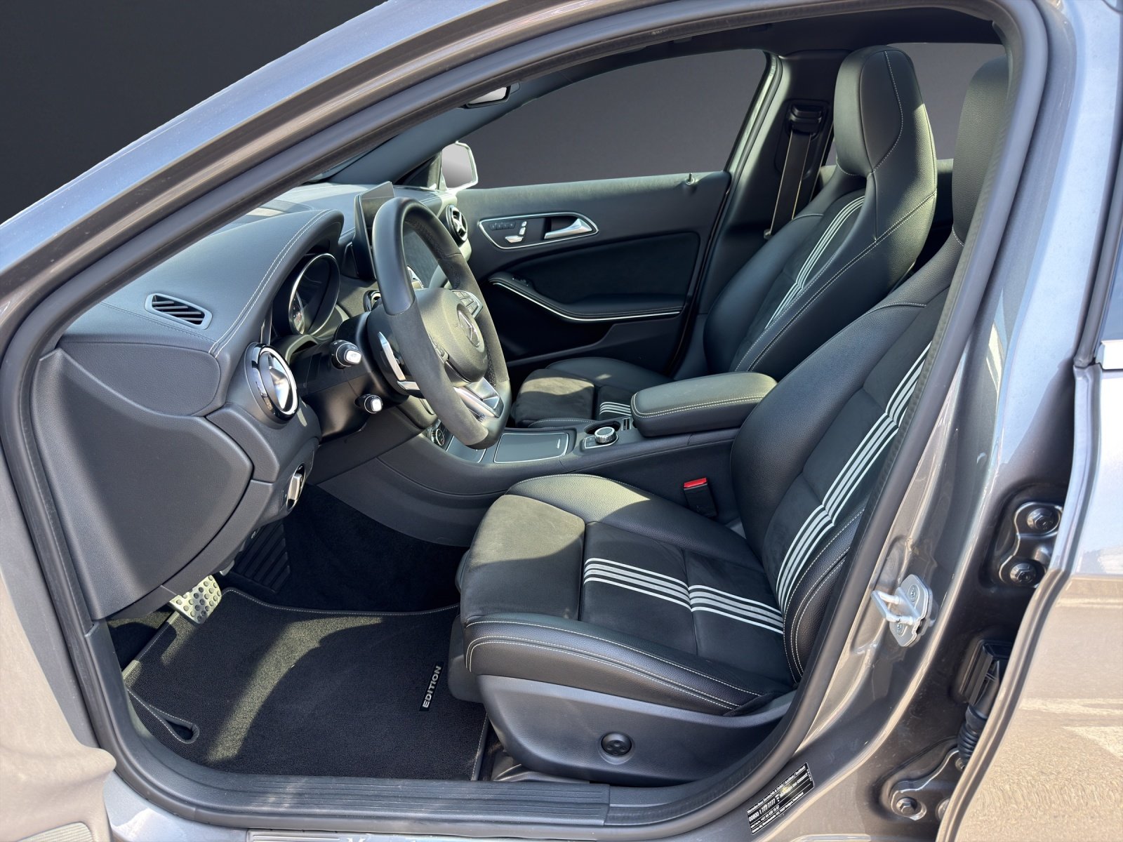 MERCEDES-BENZ GLA 250 AMG Line 4Matic 7G-DCT, Essence, Occasion / Utilisé, Automatique - 6
