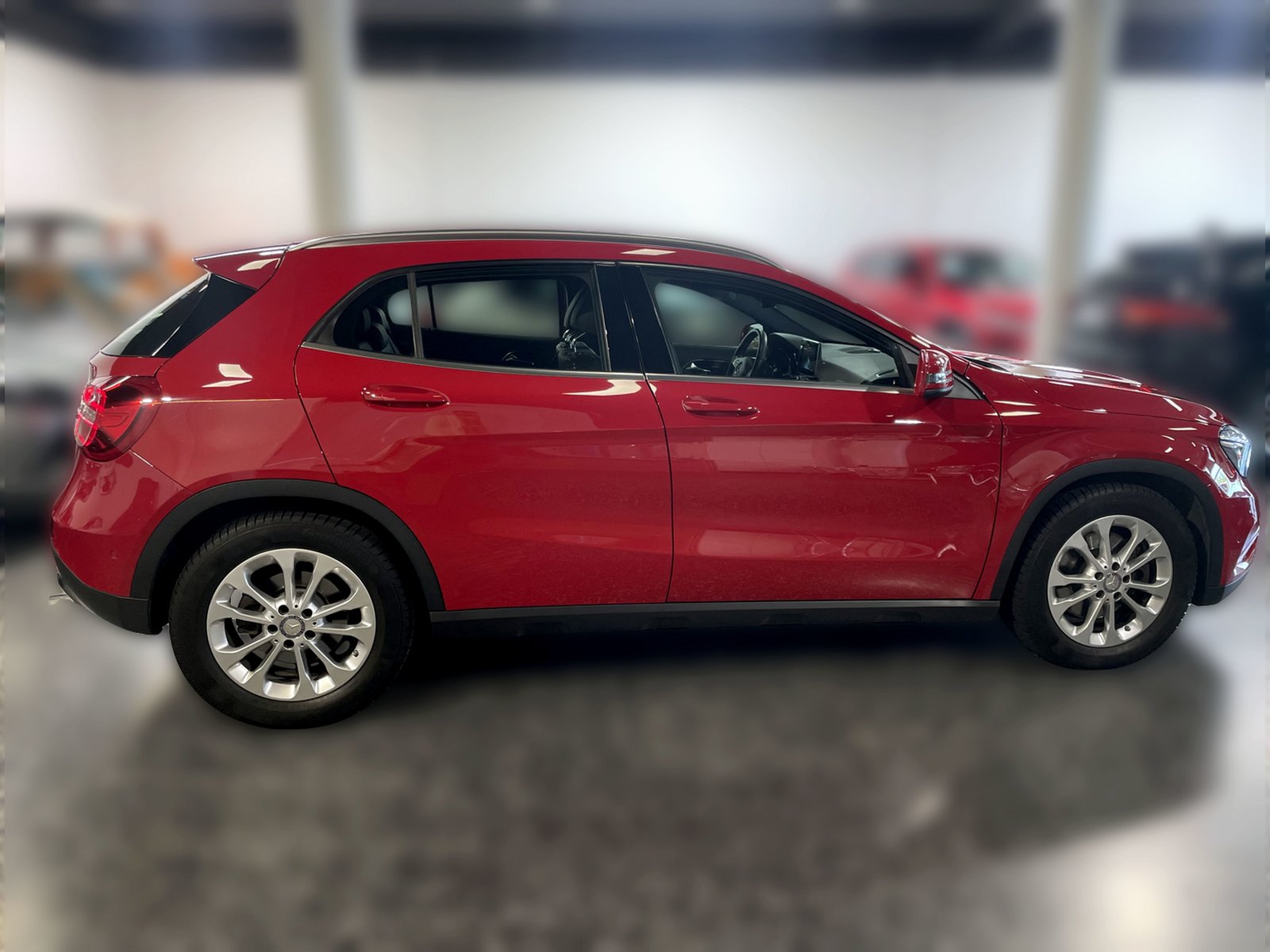 MERCEDES-BENZ GLA 250 Urban 4Matic 7G-DCT, Essence, Occasion / Utilisé, Automatique - 4