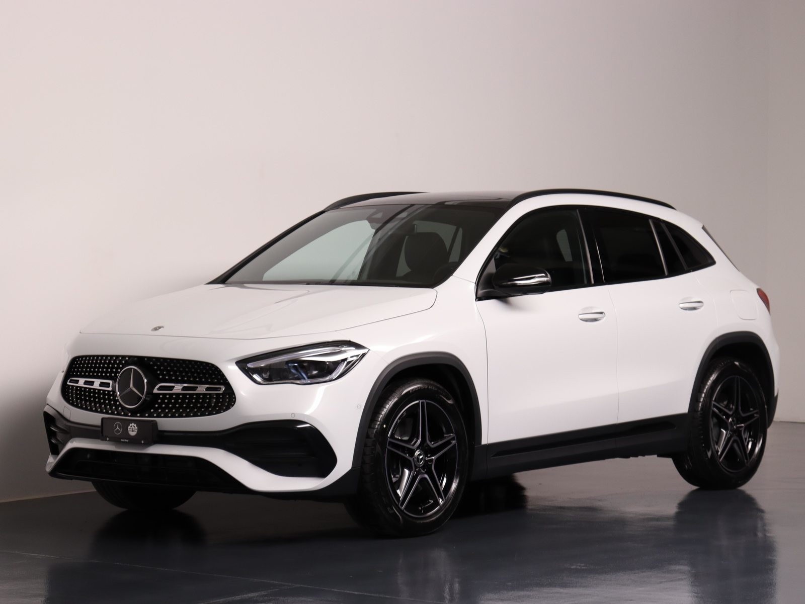 MERCEDES-BENZ GLA 250 AMG Line 4matic
