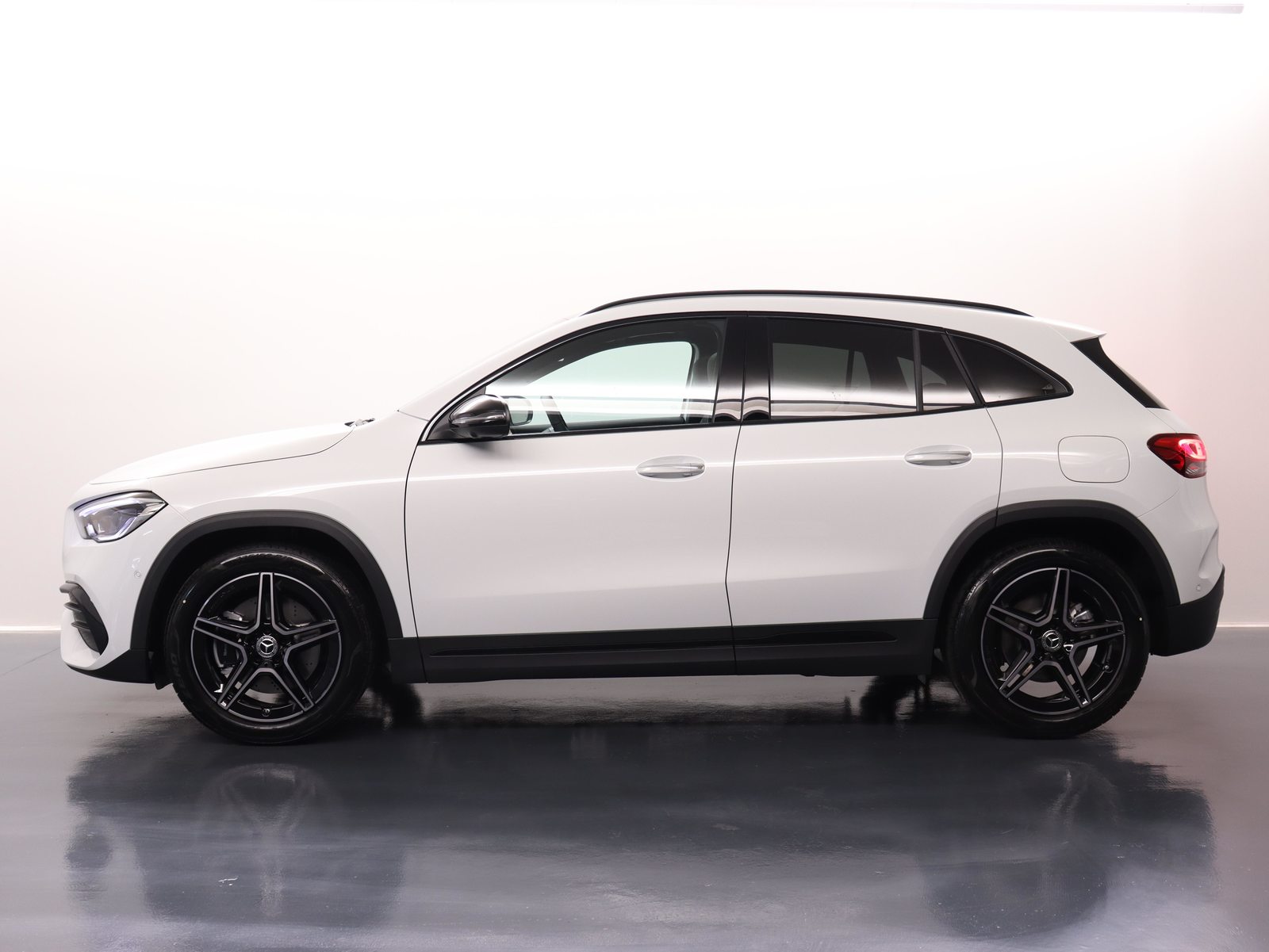 MERCEDES-BENZ GLA 250 AMG Line 4matic, Benzina, Occasioni / Usate, Automatico - 3