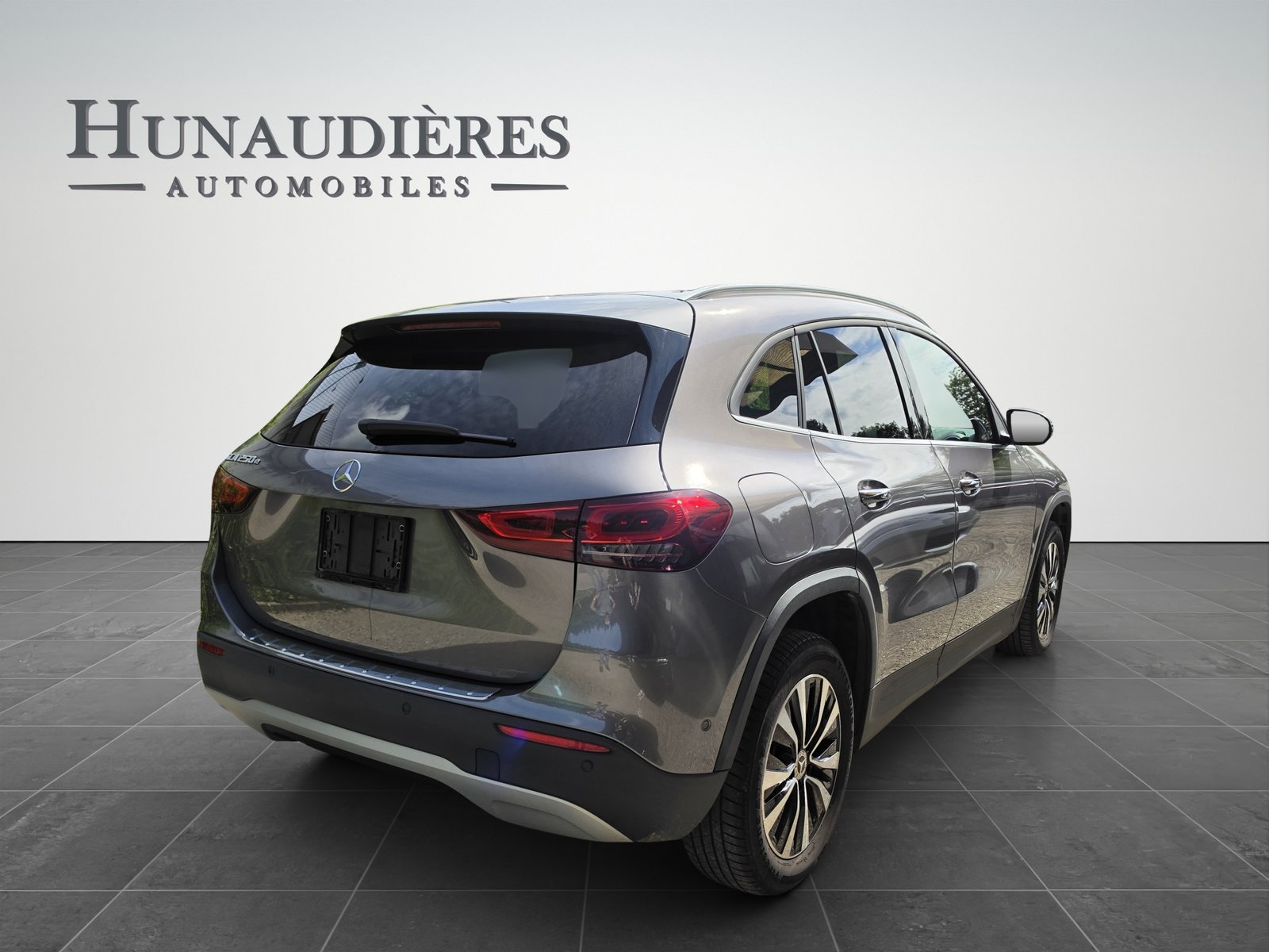 MERCEDES-BENZ GLA 250e Style 8G-DCT, Plug-in-Hybrid Petrol/Electric, Second hand / Used, Automatic - 2