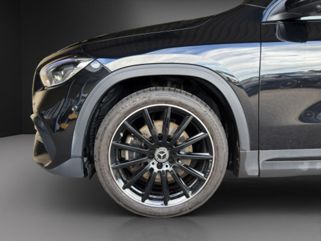 MERCEDES-BENZ GLA 250 AMG Line 4Matic, Essence, Occasion / Utilisé, Automatique - 5